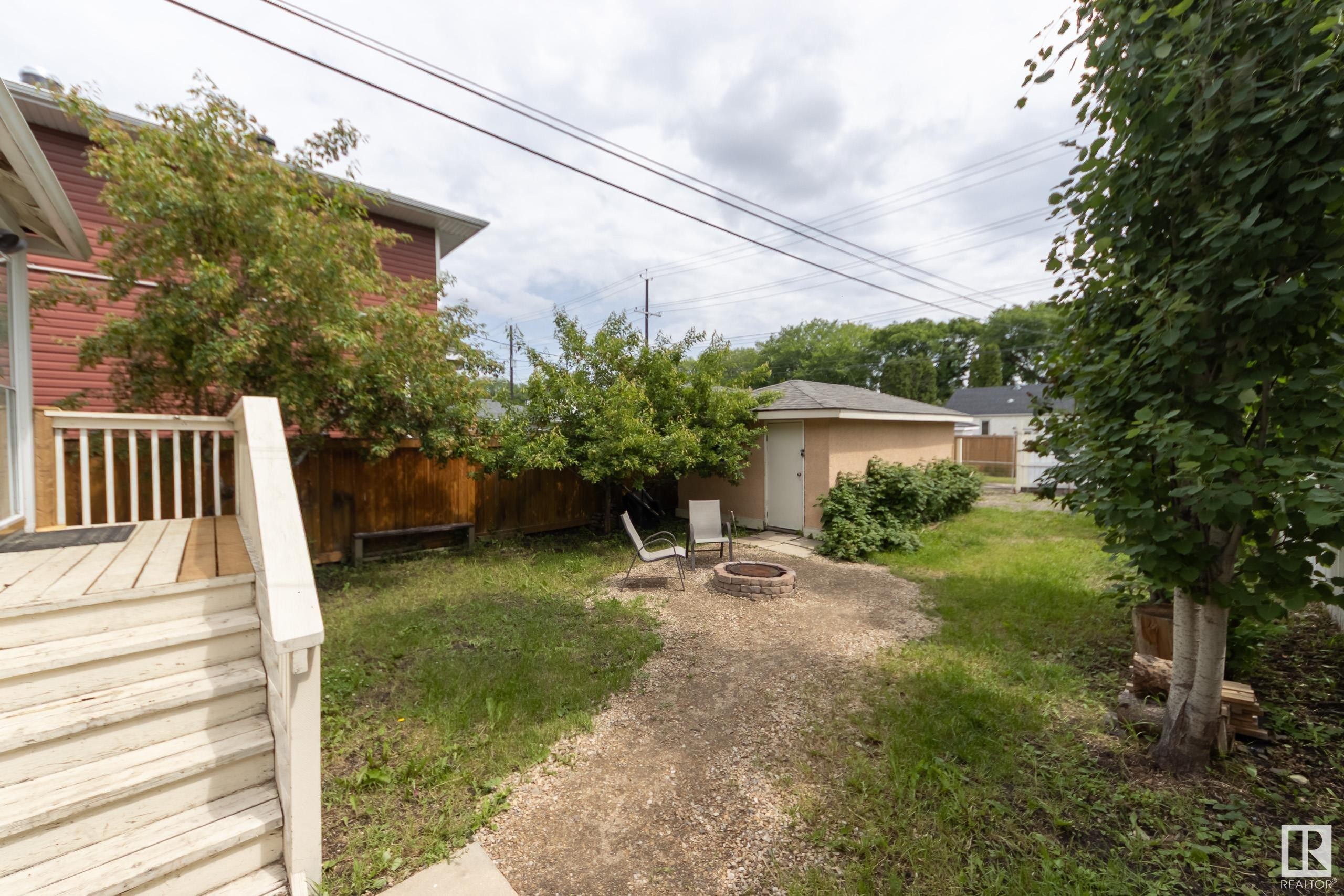 












11625 91 Street

,
Edmonton,




AB
T5B 4A9

