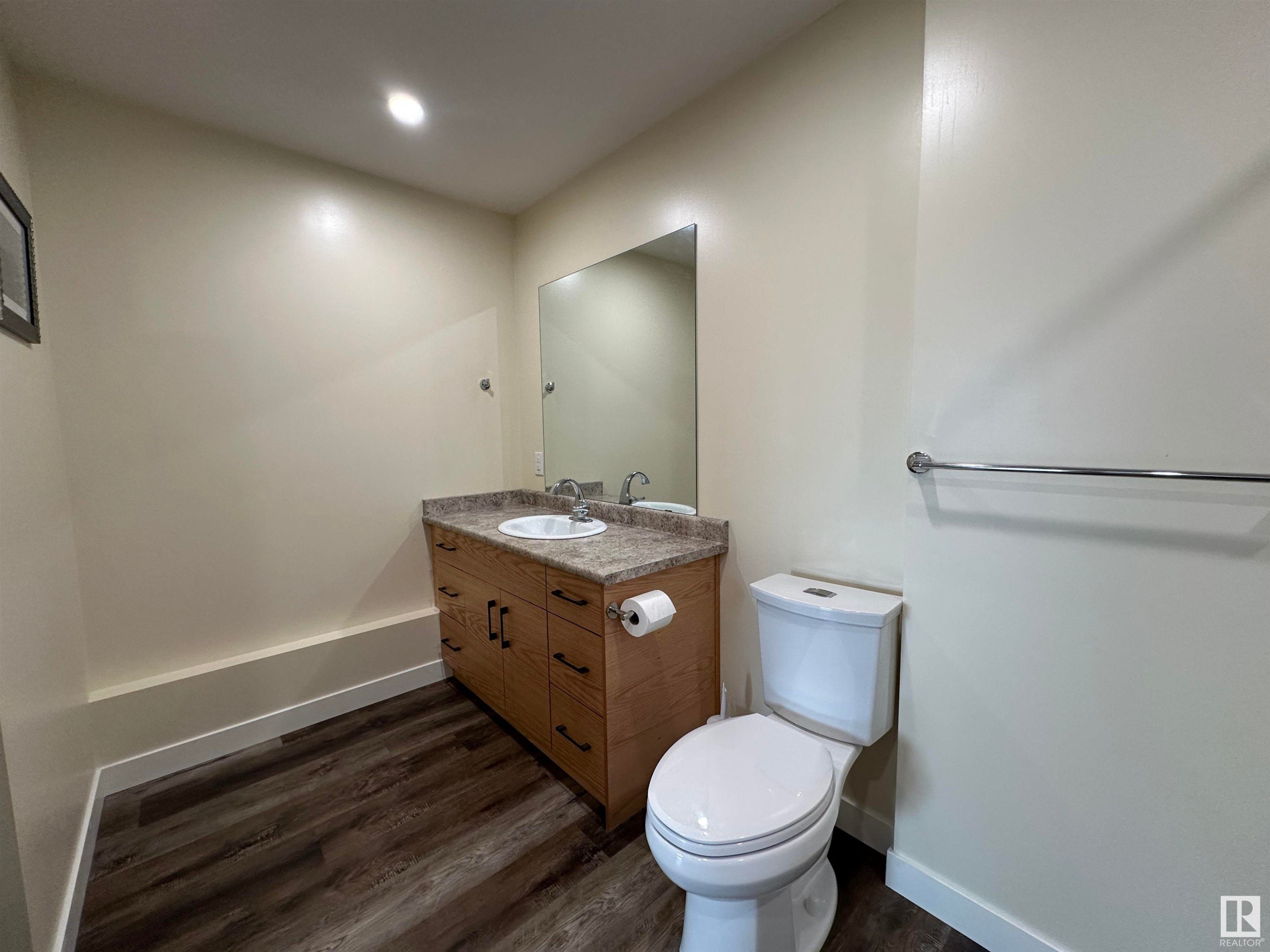 












54322 RGE RD 253

,
St. Albert,




AB
T8T 1R8

