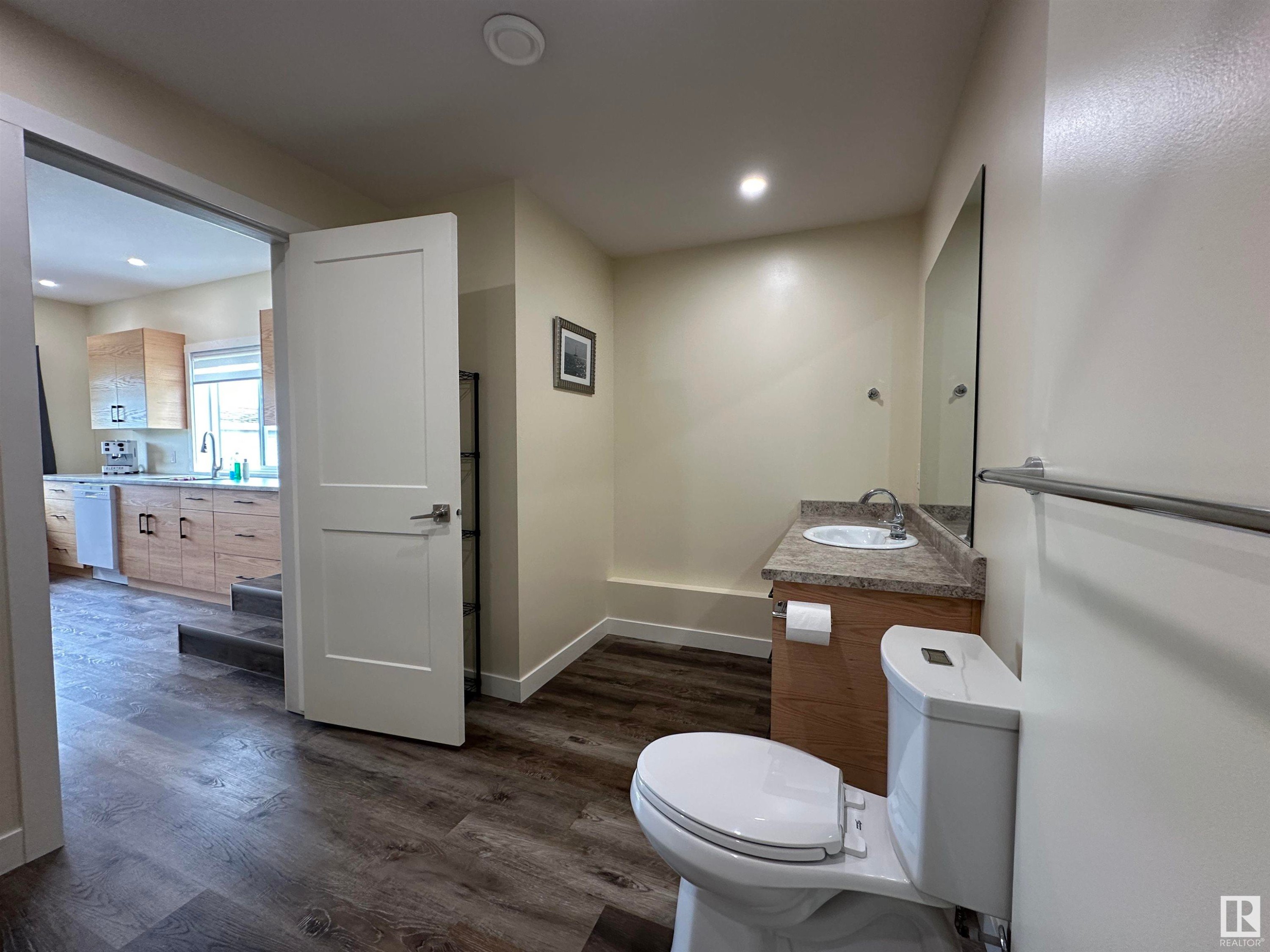 












54322 RGE RD 253

,
St. Albert,




AB
T8T 1R8

