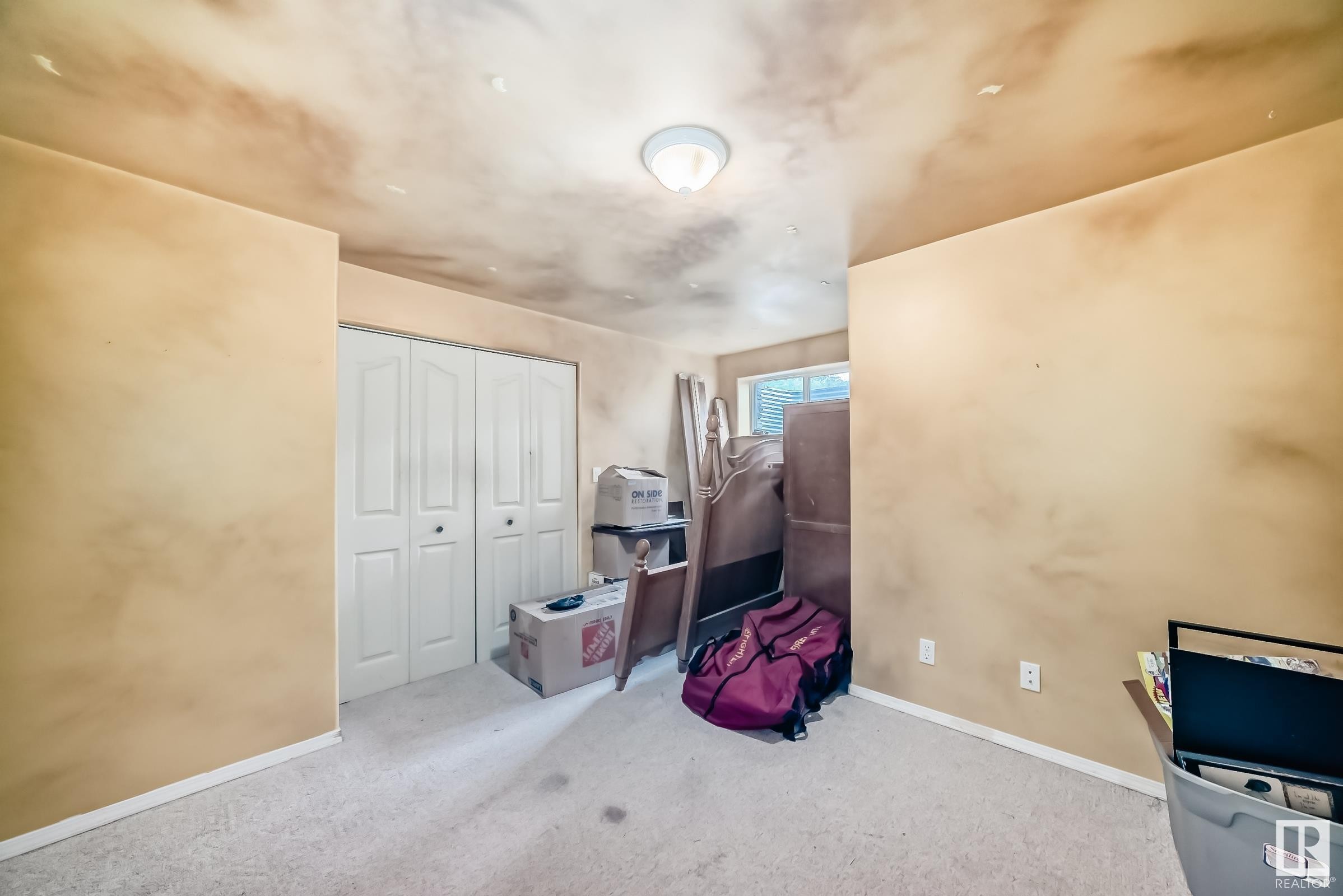 












18403 25 Street

,
Edmonton,




AB
T5Y 6K2

