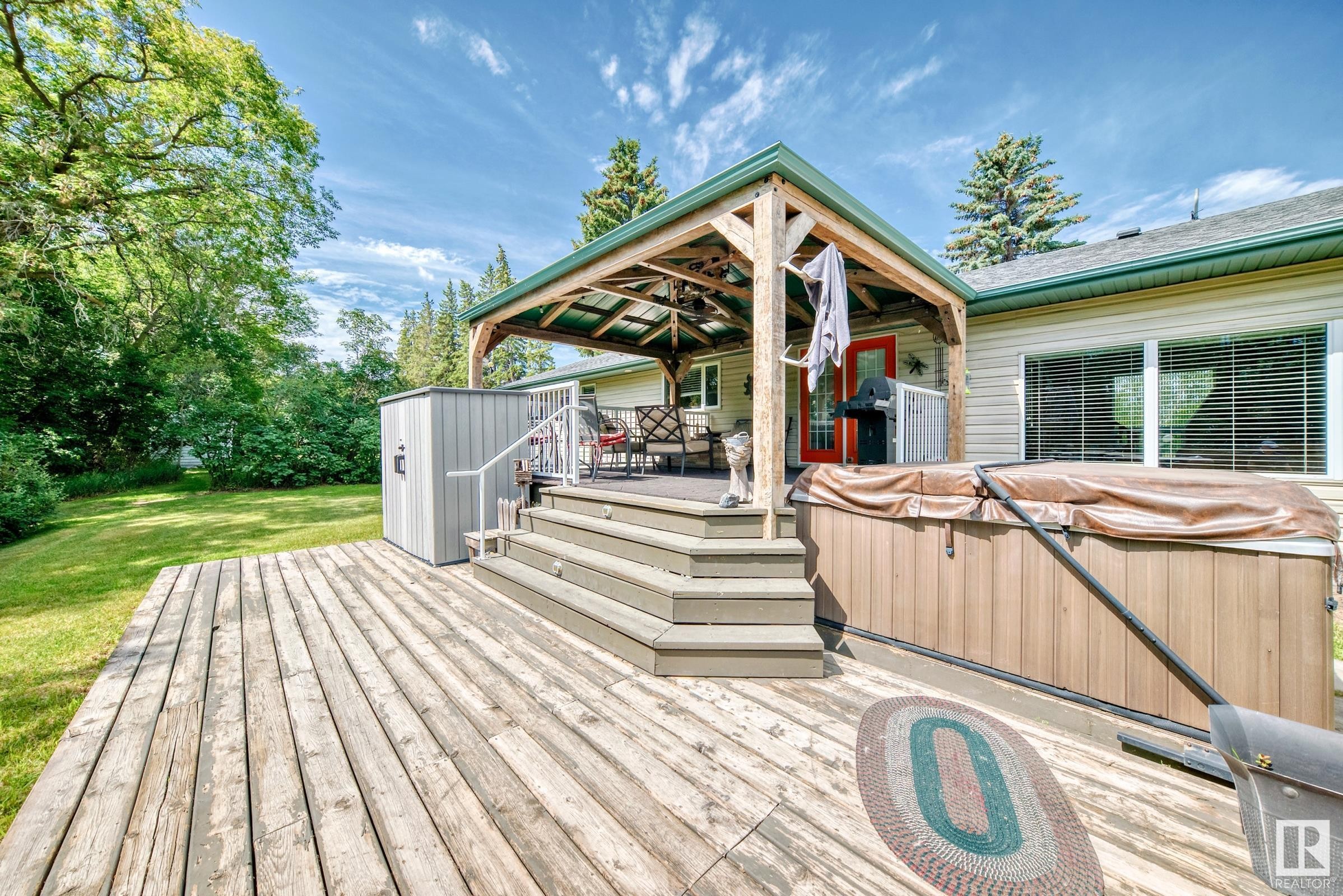 












18403 25 Street

,
Edmonton,




AB
T5Y 6K2

