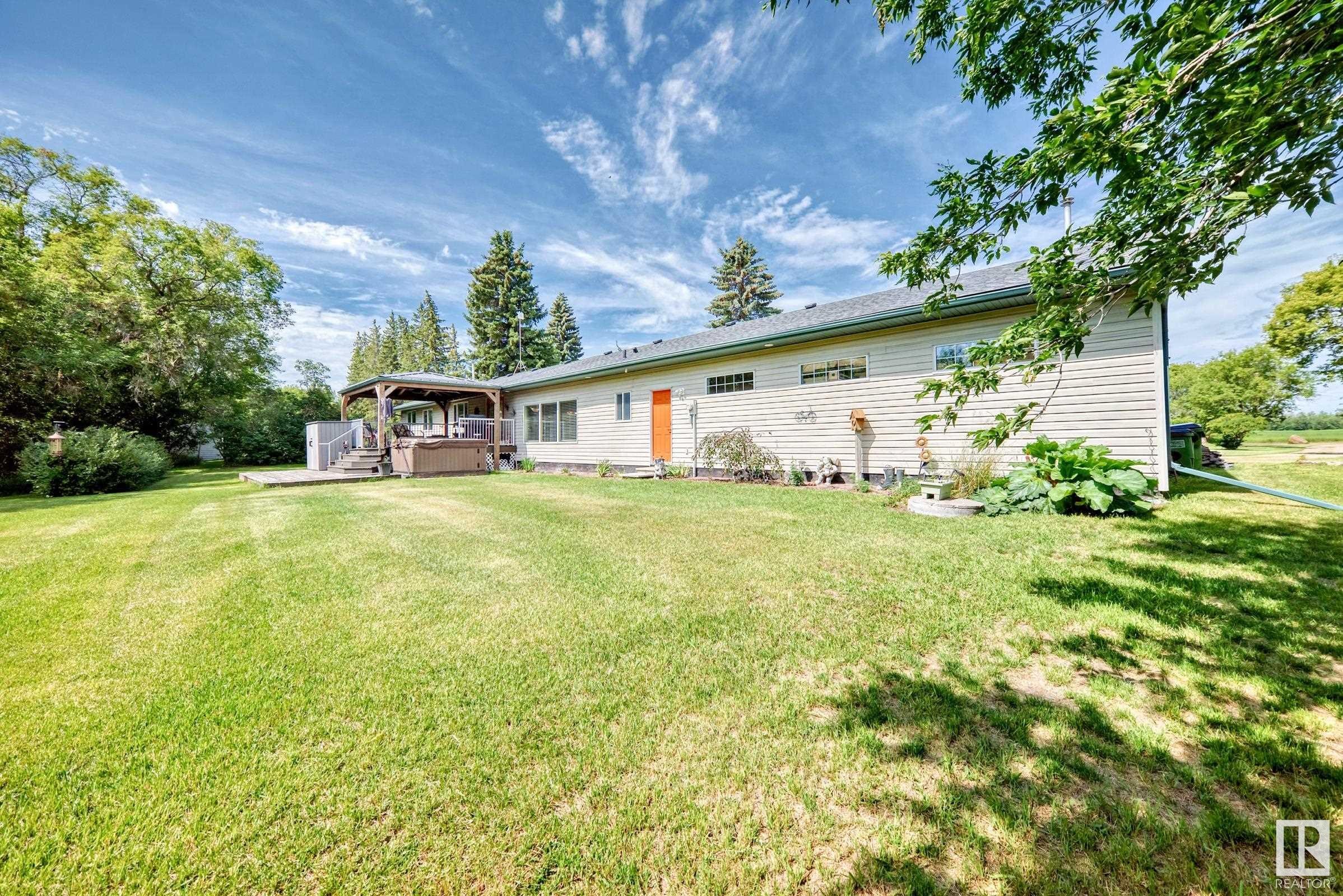 












18403 25 Street

,
Edmonton,




AB
T5Y 6K2

