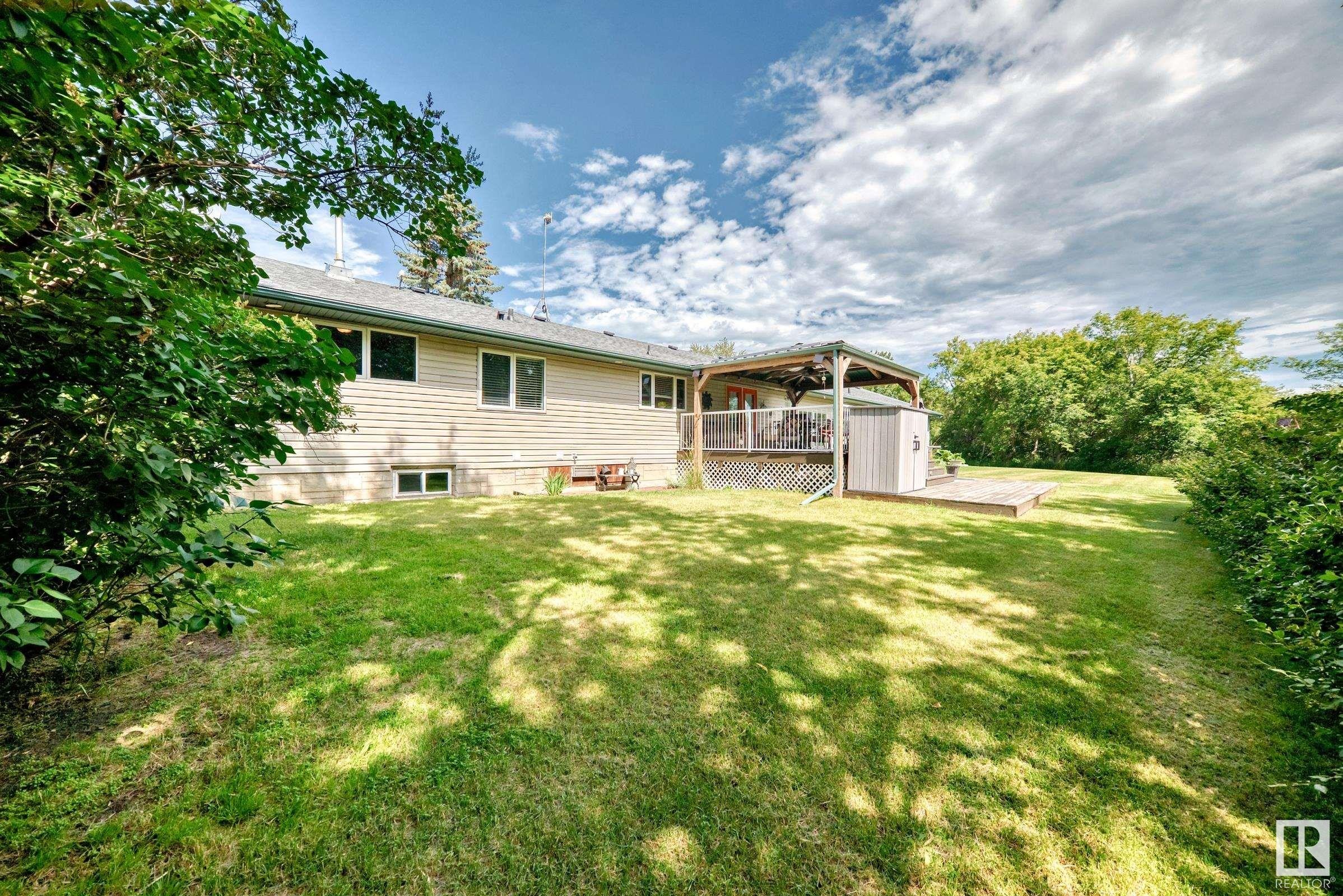 












18403 25 Street

,
Edmonton,




AB
T5Y 6K2


