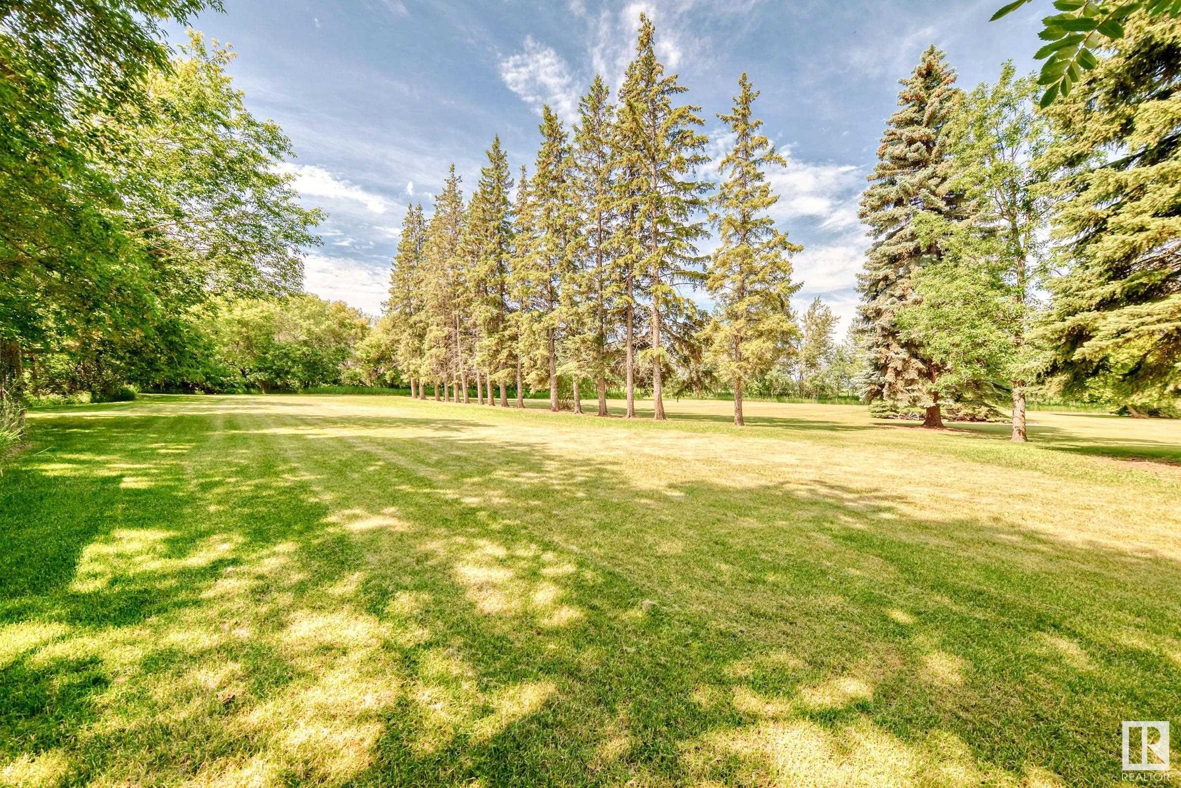 












18403 25 Street

,
Edmonton,




AB
T5Y 6K2

