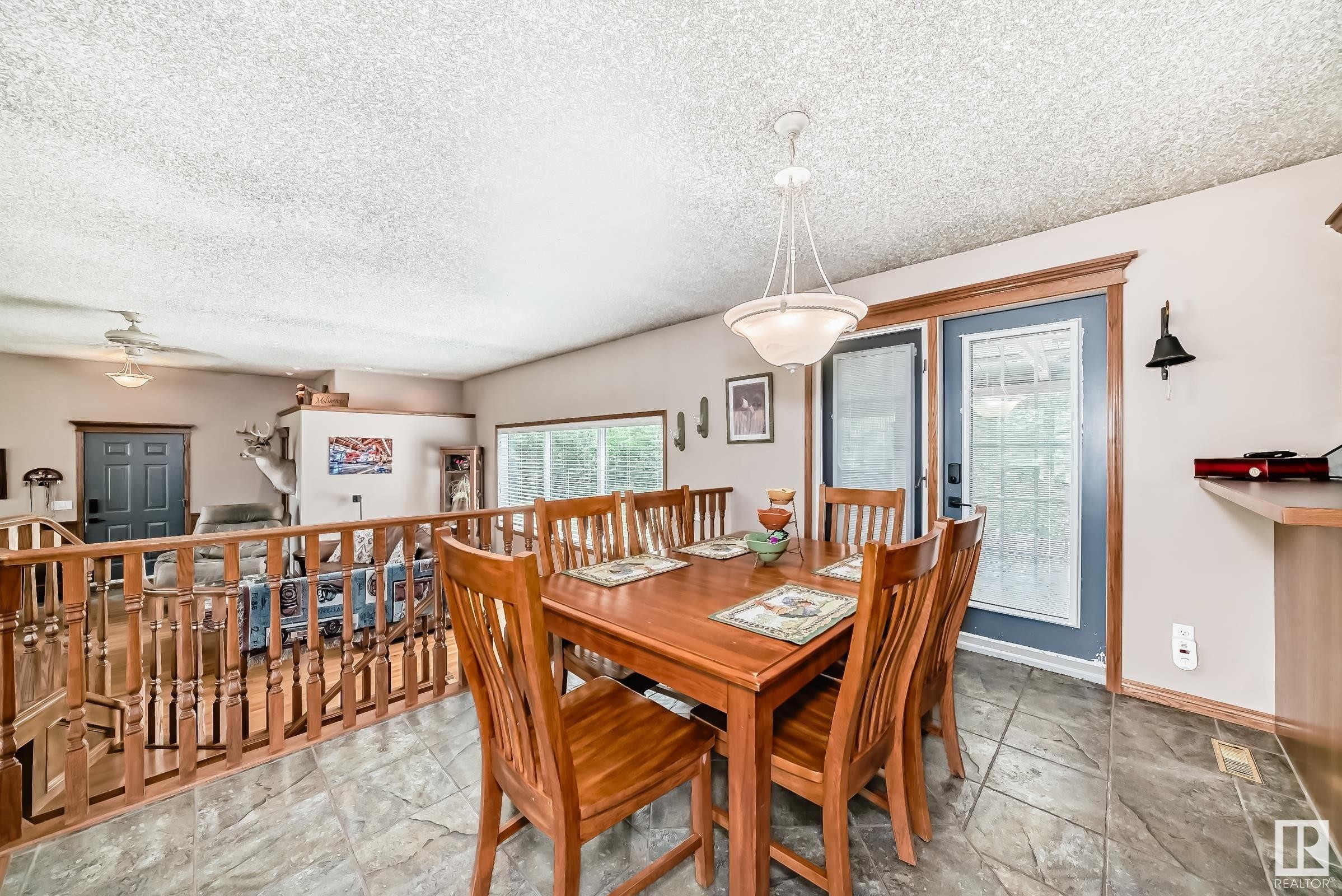 












18403 25 Street

,
Edmonton,




AB
T5Y 6K2

