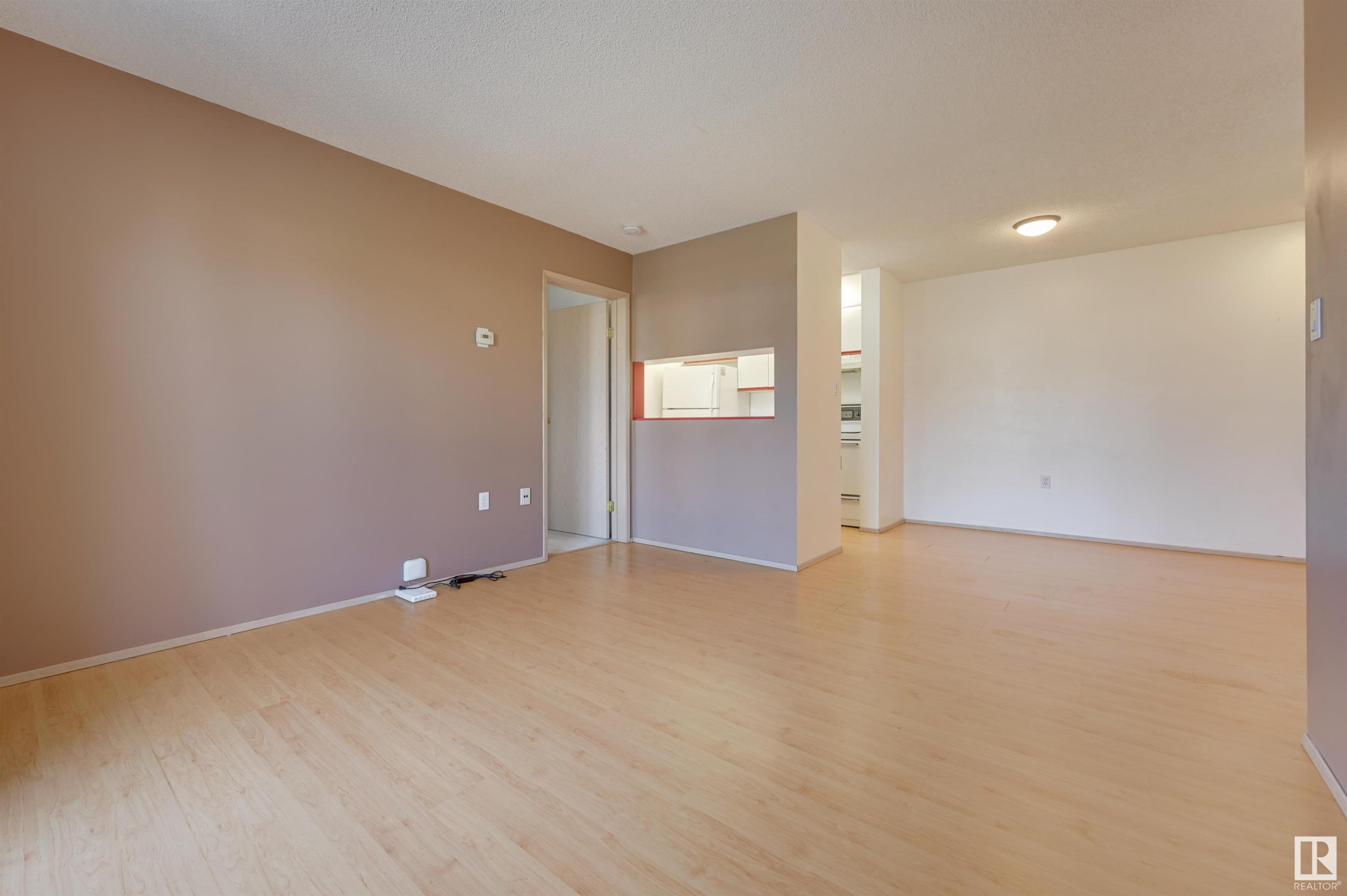 












427 10636 120 Street NW

,
Edmonton,




AB
T5H 4L5

