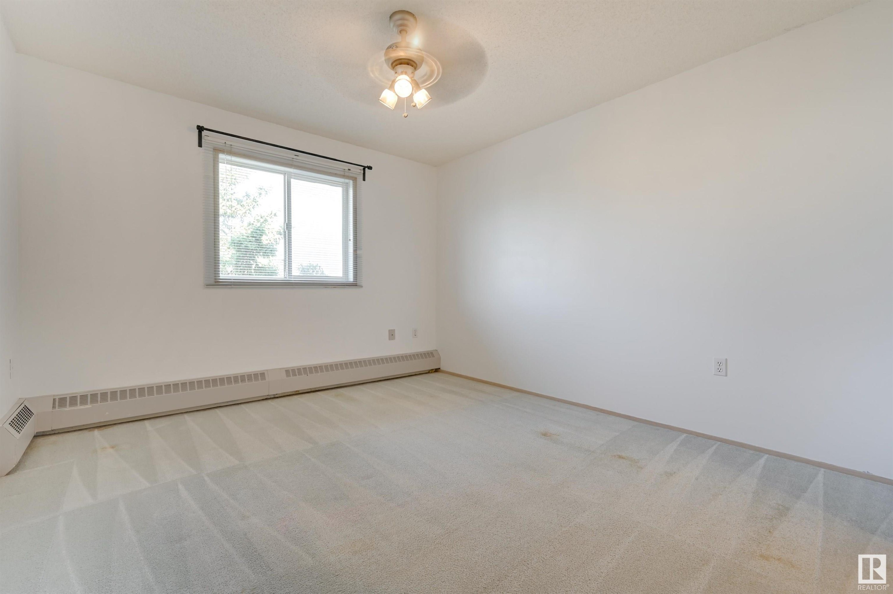 












427 10636 120 Street NW

,
Edmonton,




AB
T5H 4L5

