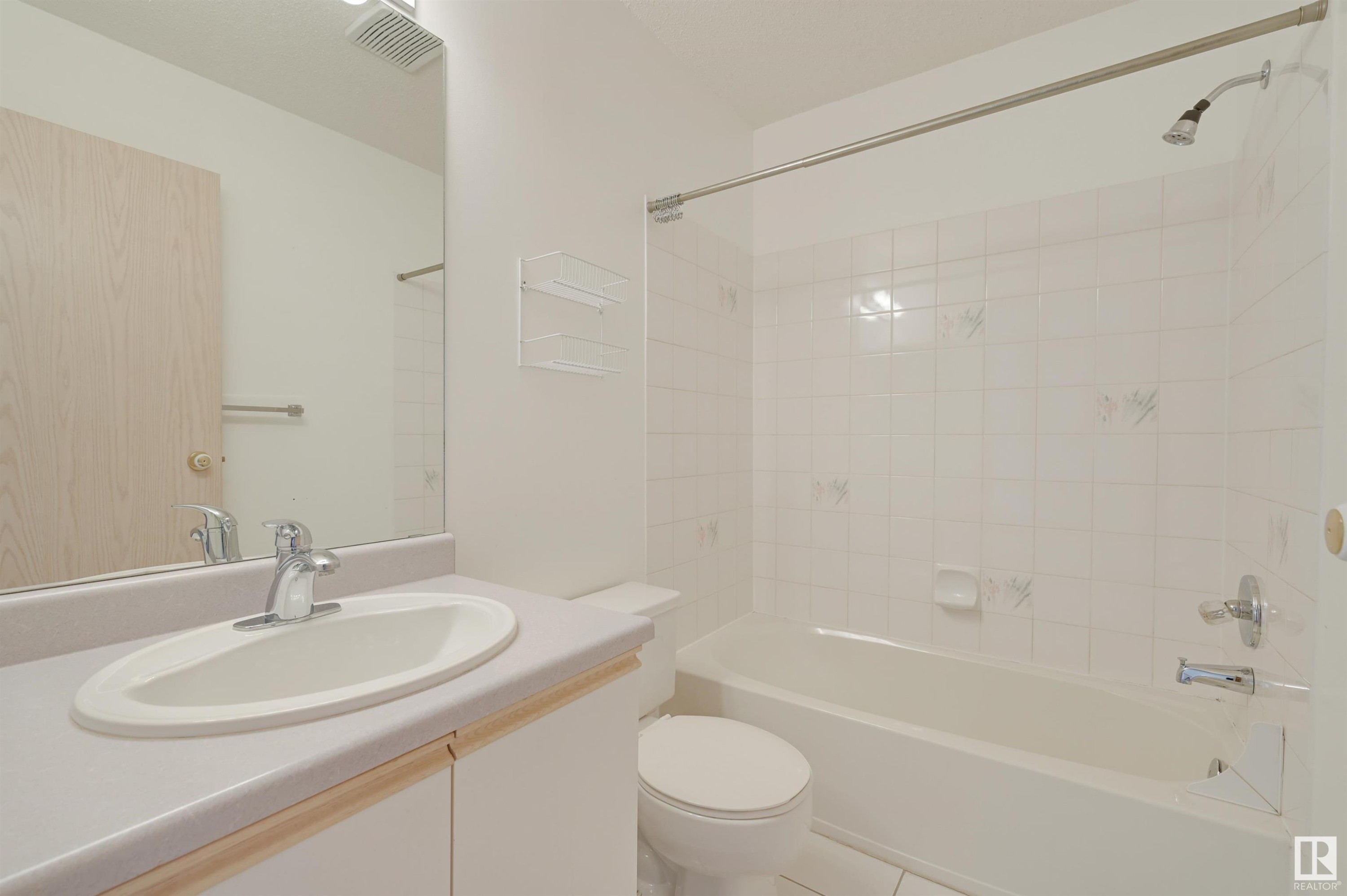 












427 10636 120 Street NW

,
Edmonton,




AB
T5H 4L5

