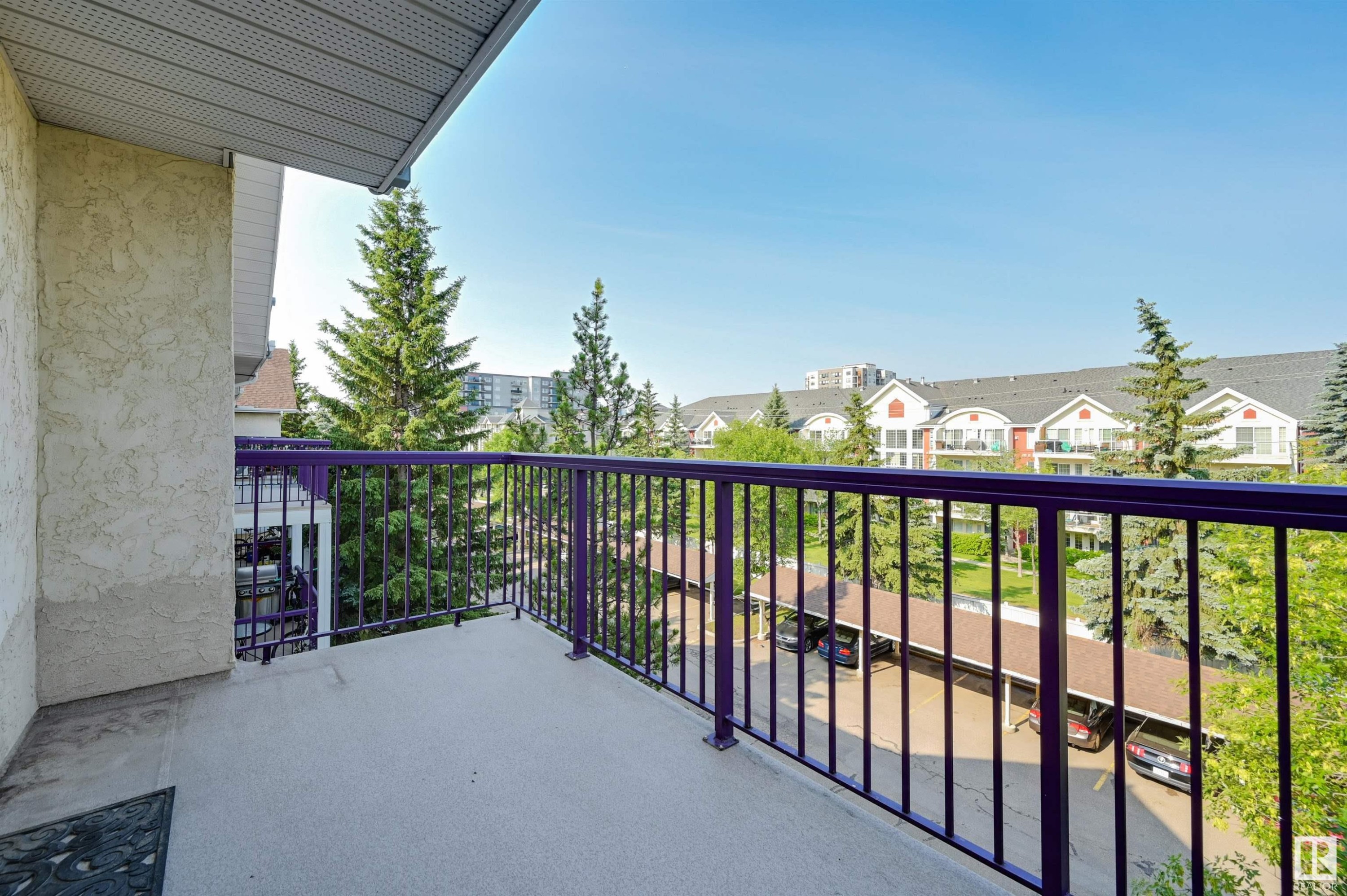 












427 10636 120 Street NW

,
Edmonton,




AB
T5H 4L5

