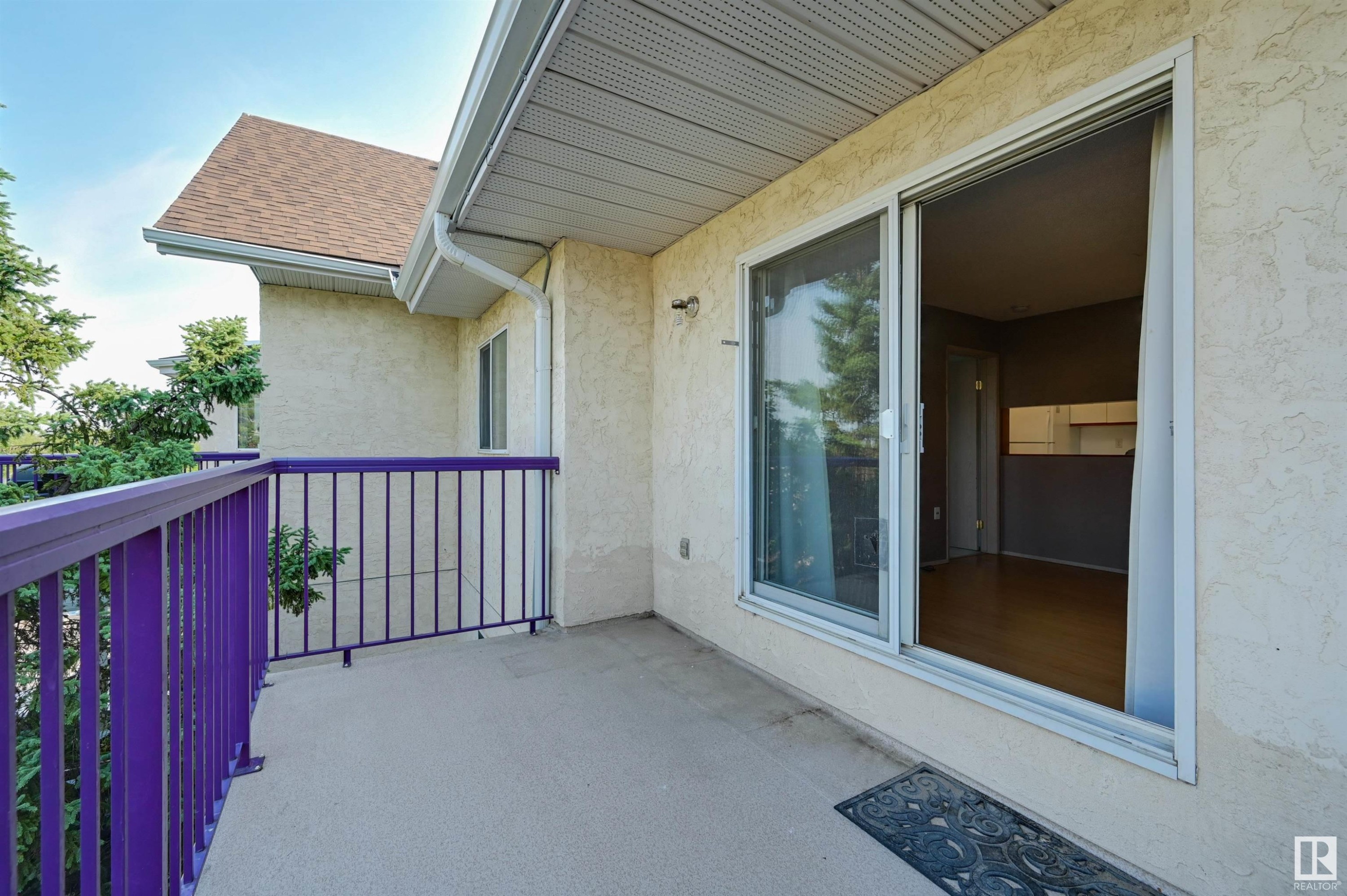 












427 10636 120 Street NW

,
Edmonton,




AB
T5H 4L5

