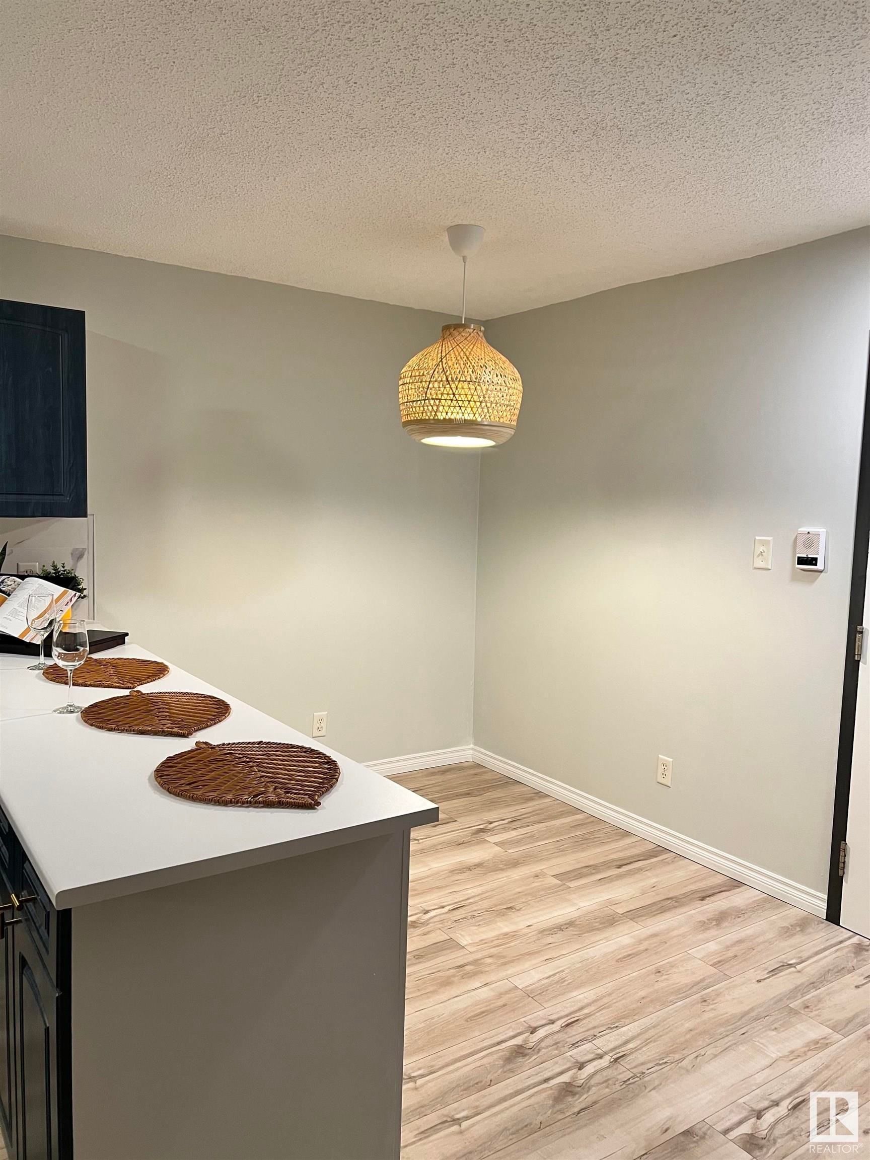 












102 11825 71 Street

,
Edmonton,




AB
T5B 1W4

