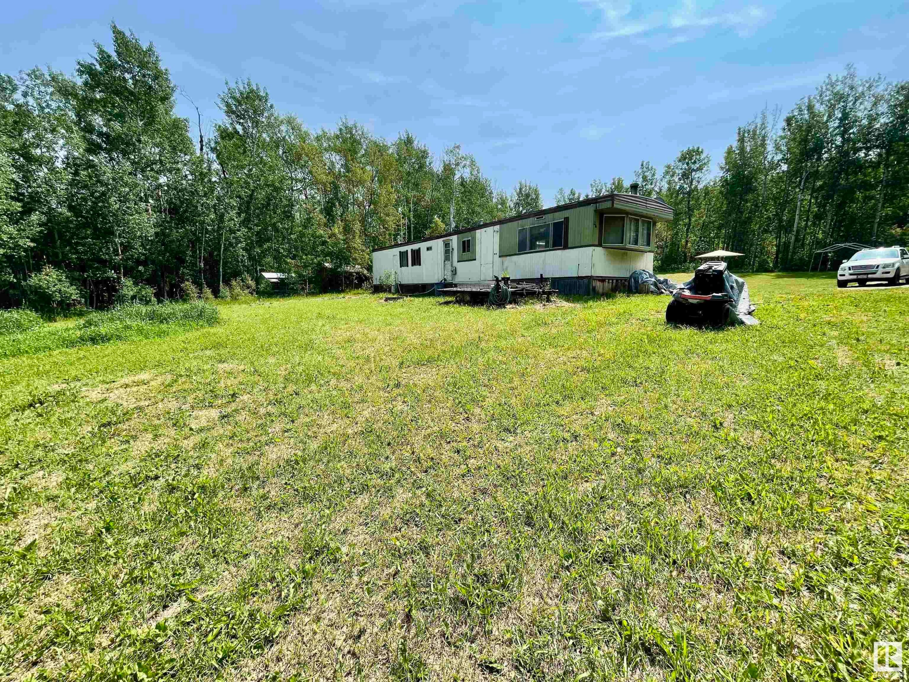 












6 453041 HWY 771

,
Rural Wetaskiwin County,




AB
T0C 2V0

