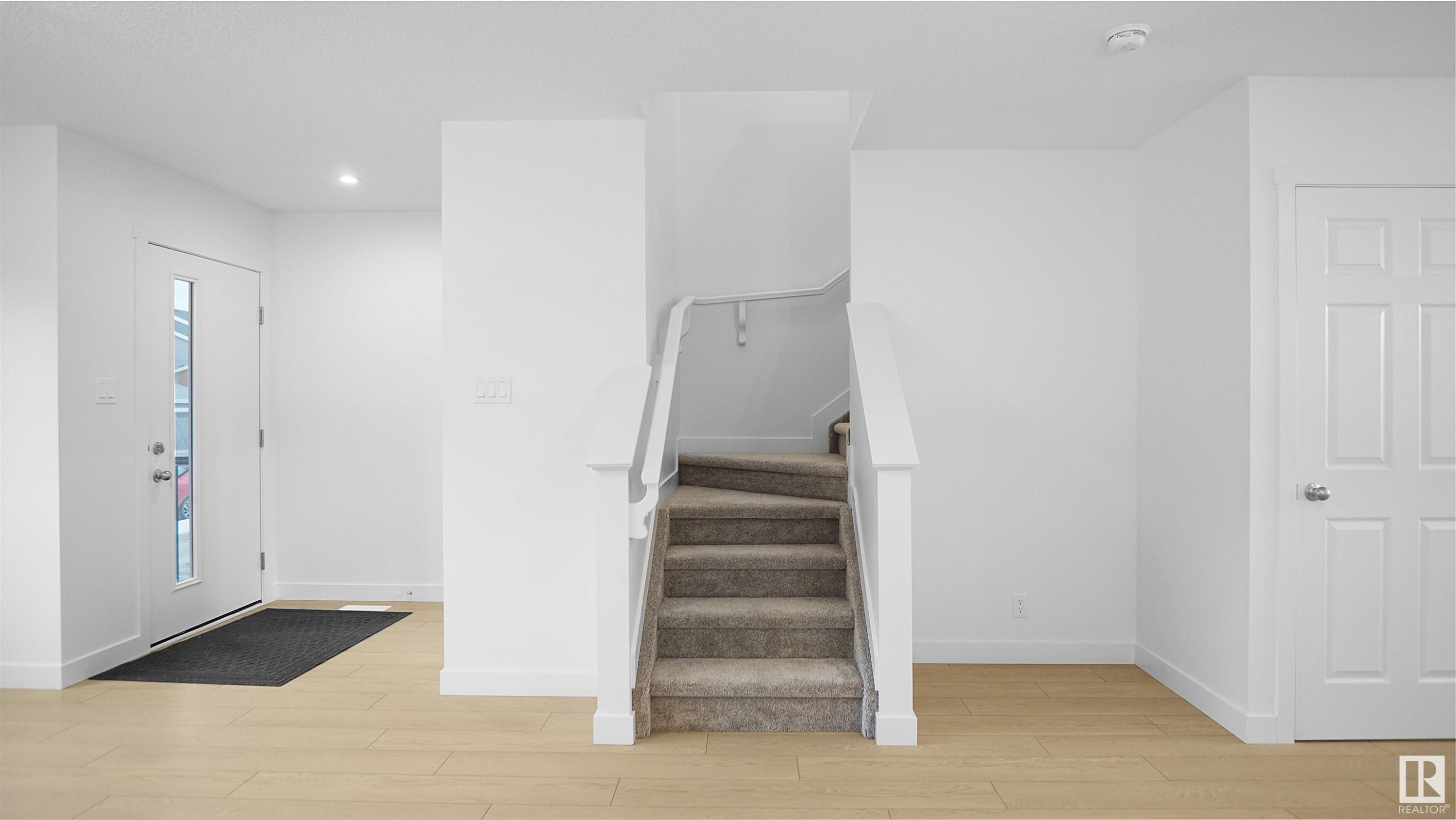 












20915 16 Avenue

,
Edmonton,




AB
T6M 3E7

