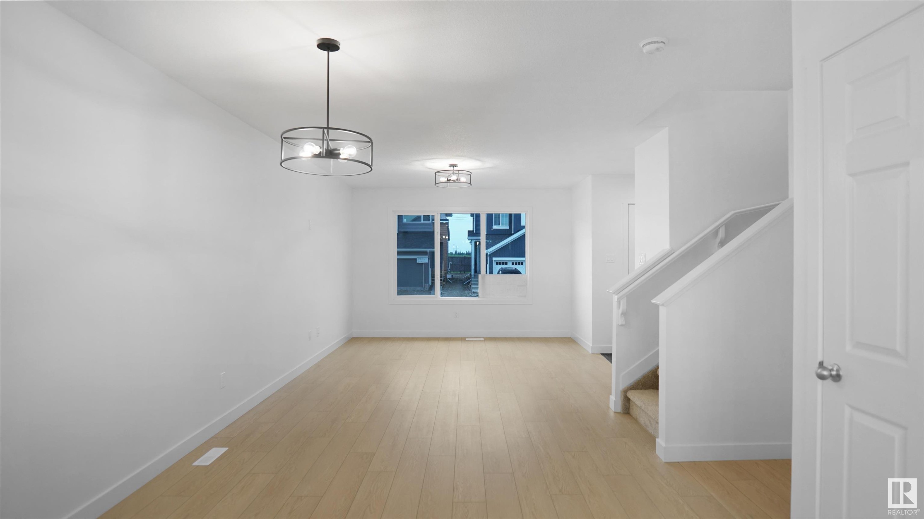 












20915 16 Avenue

,
Edmonton,




AB
T6M 3E7

