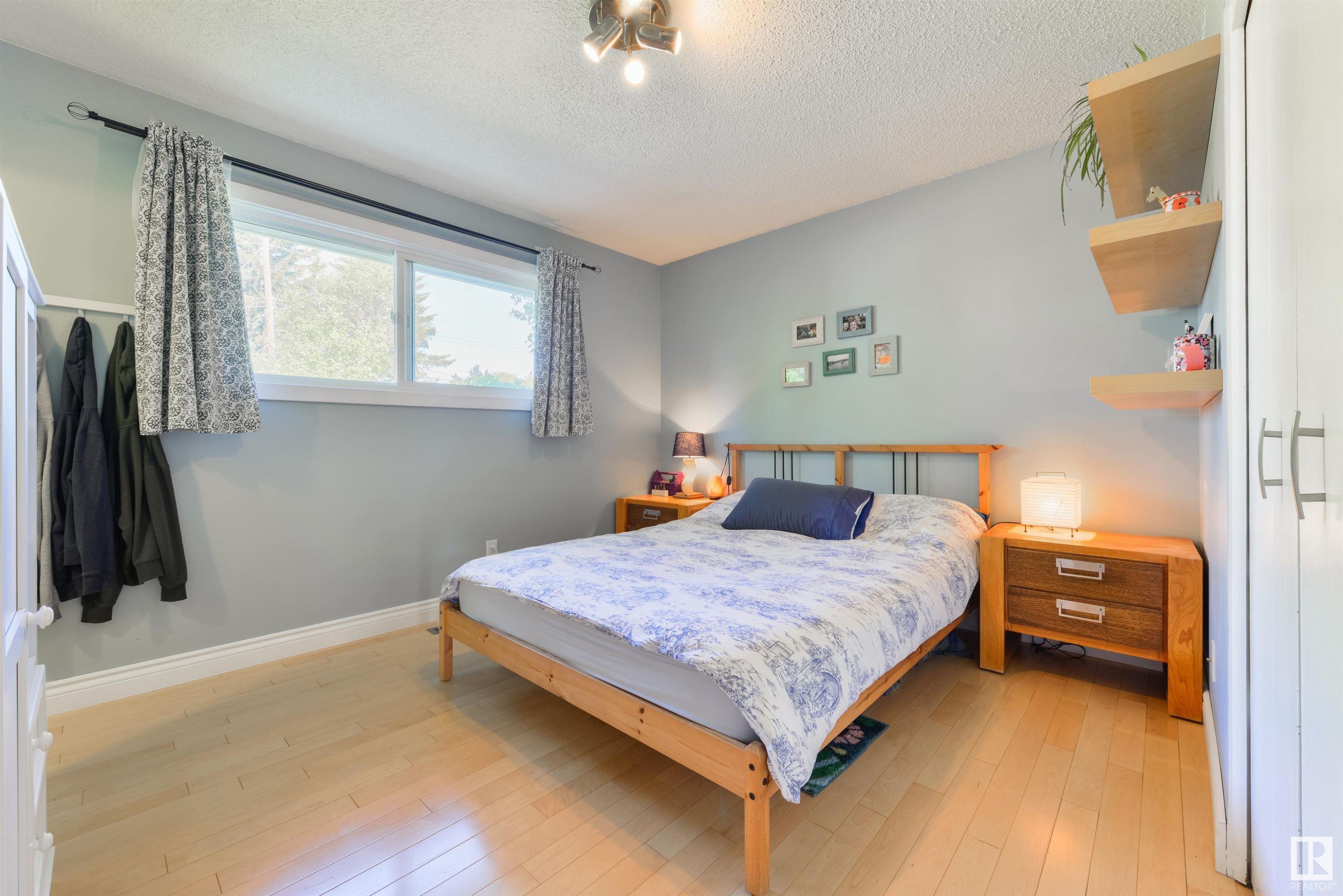 












13408 116 Street

,
Edmonton,




AB
T5E 5J1

