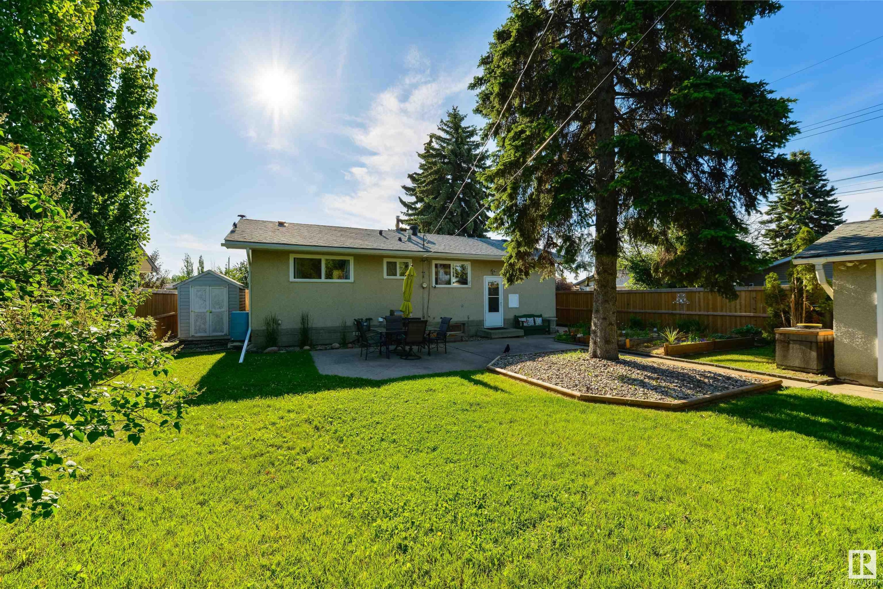 












13408 116 Street

,
Edmonton,




AB
T5E 5J1

