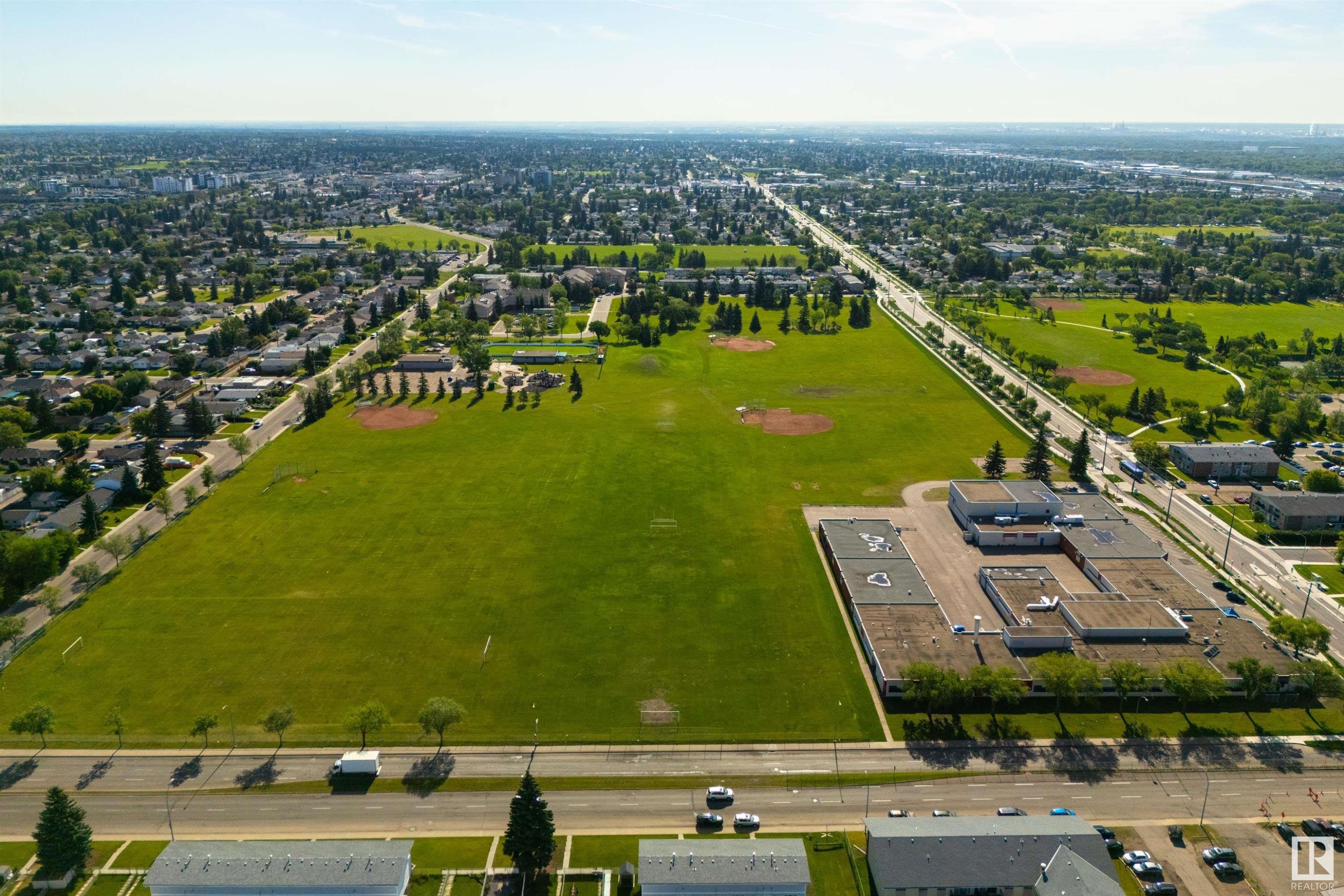 












13408 116 Street

,
Edmonton,




AB
T5E 5J1

