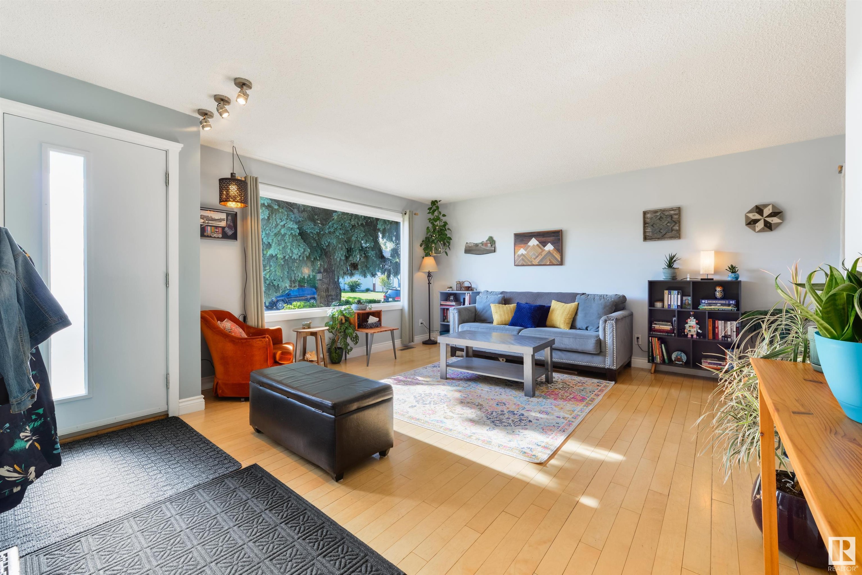 












13408 116 Street

,
Edmonton,




AB
T5E 5J1

