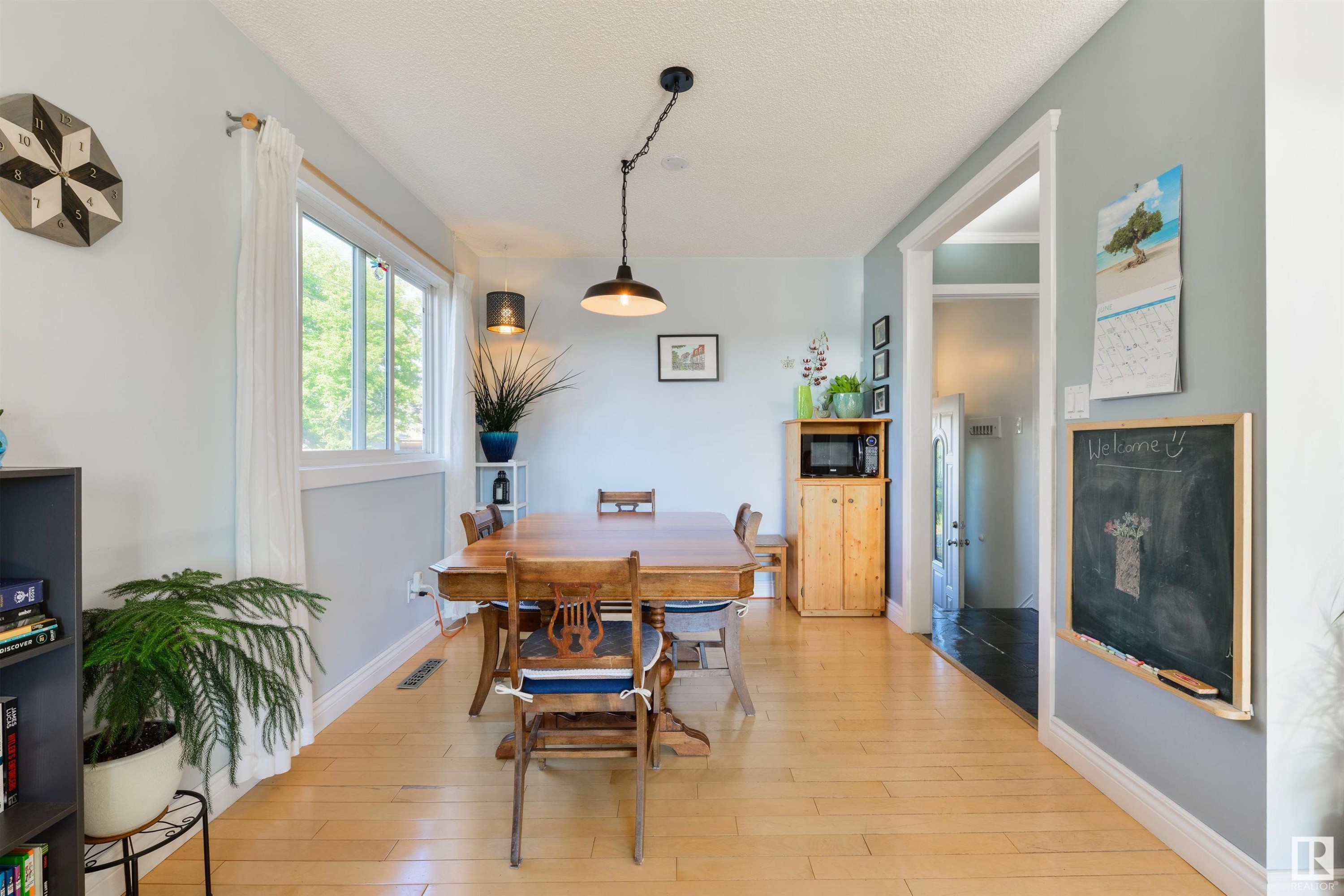 












13408 116 Street

,
Edmonton,




AB
T5E 5J1

