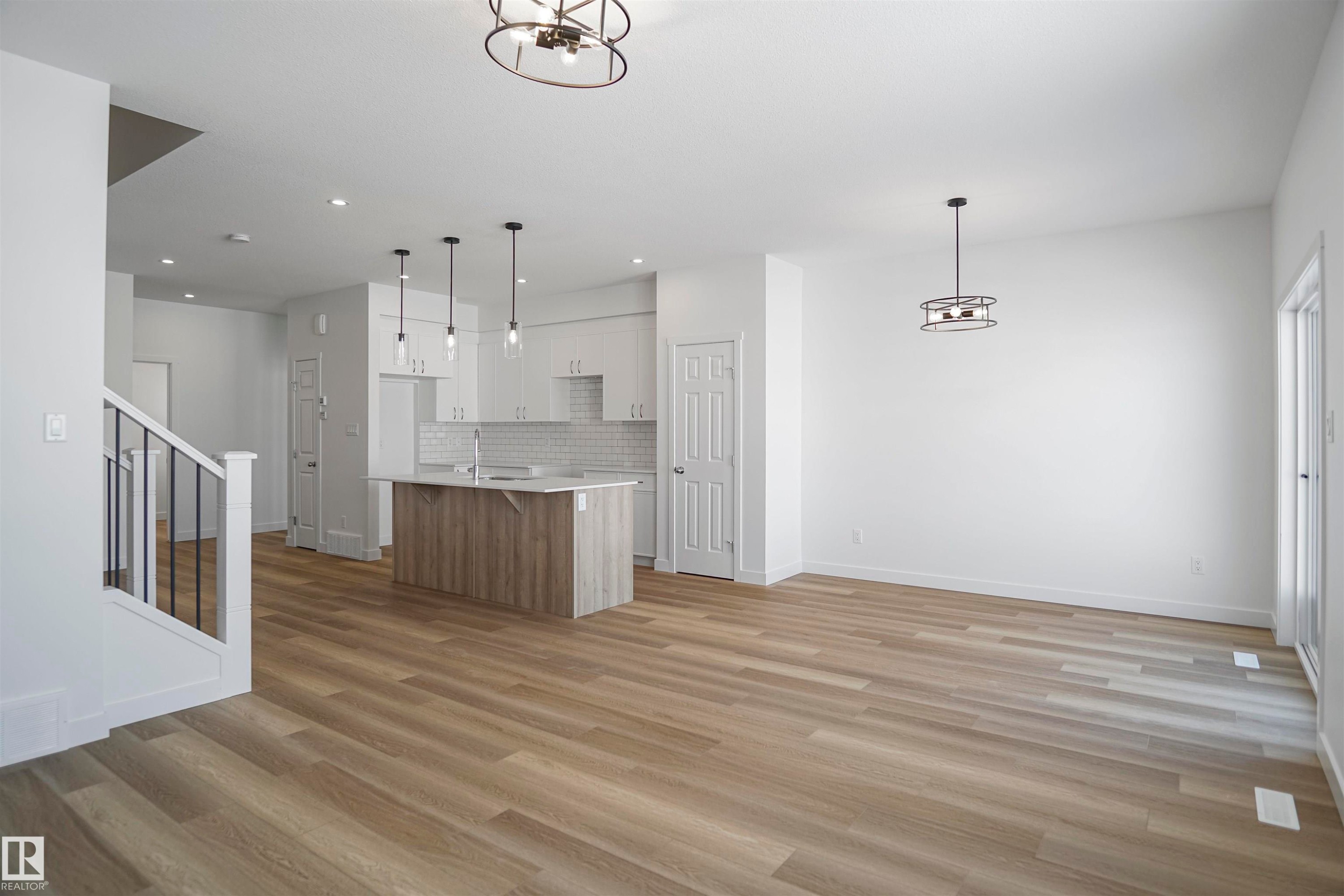 












17920 70 Street

,
Edmonton,




AB
T5Z 0V6


