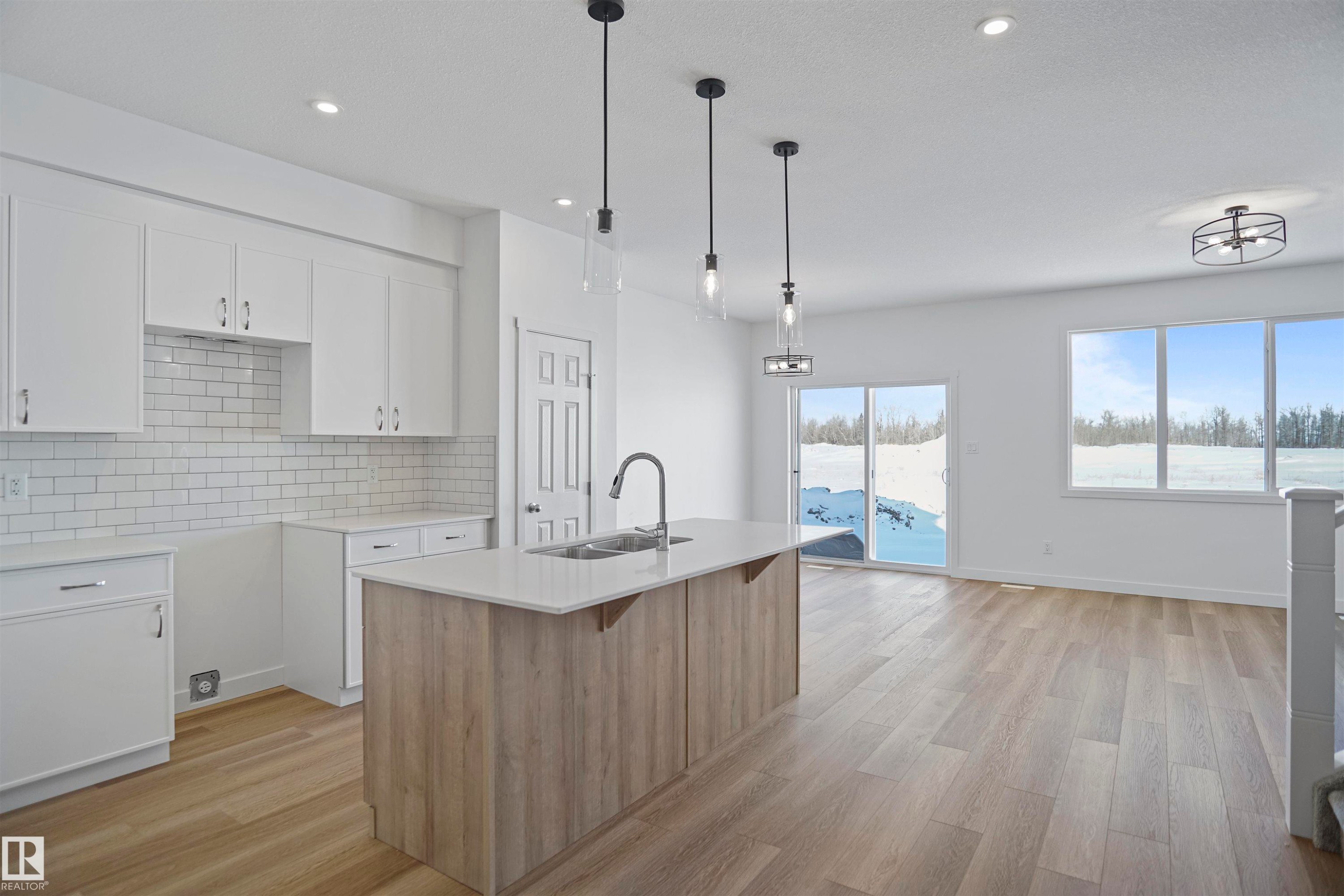 












17920 70 Street

,
Edmonton,




AB
T5Z 0V6

