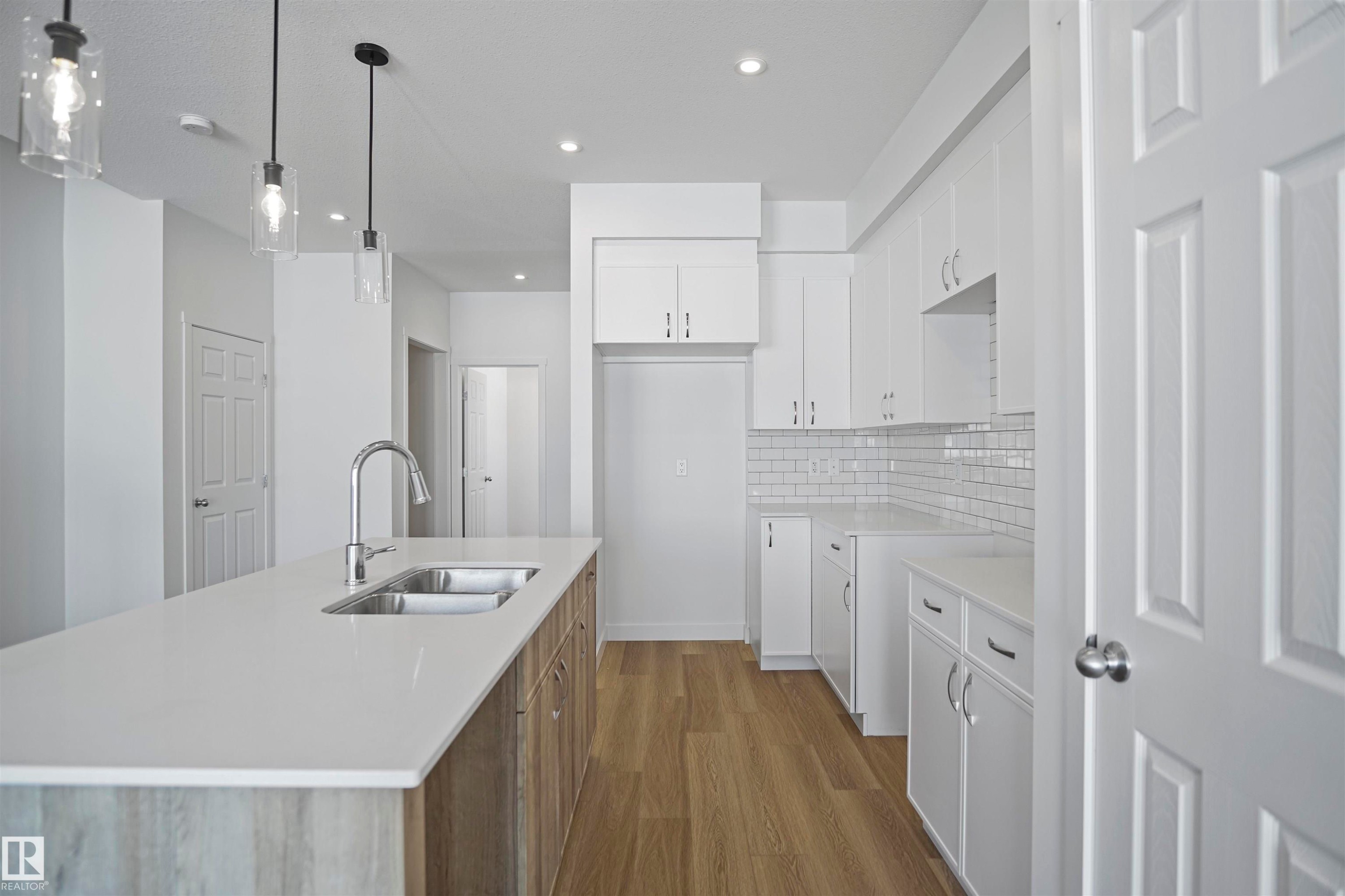 












17920 70 Street

,
Edmonton,




AB
T5Z 0V6

