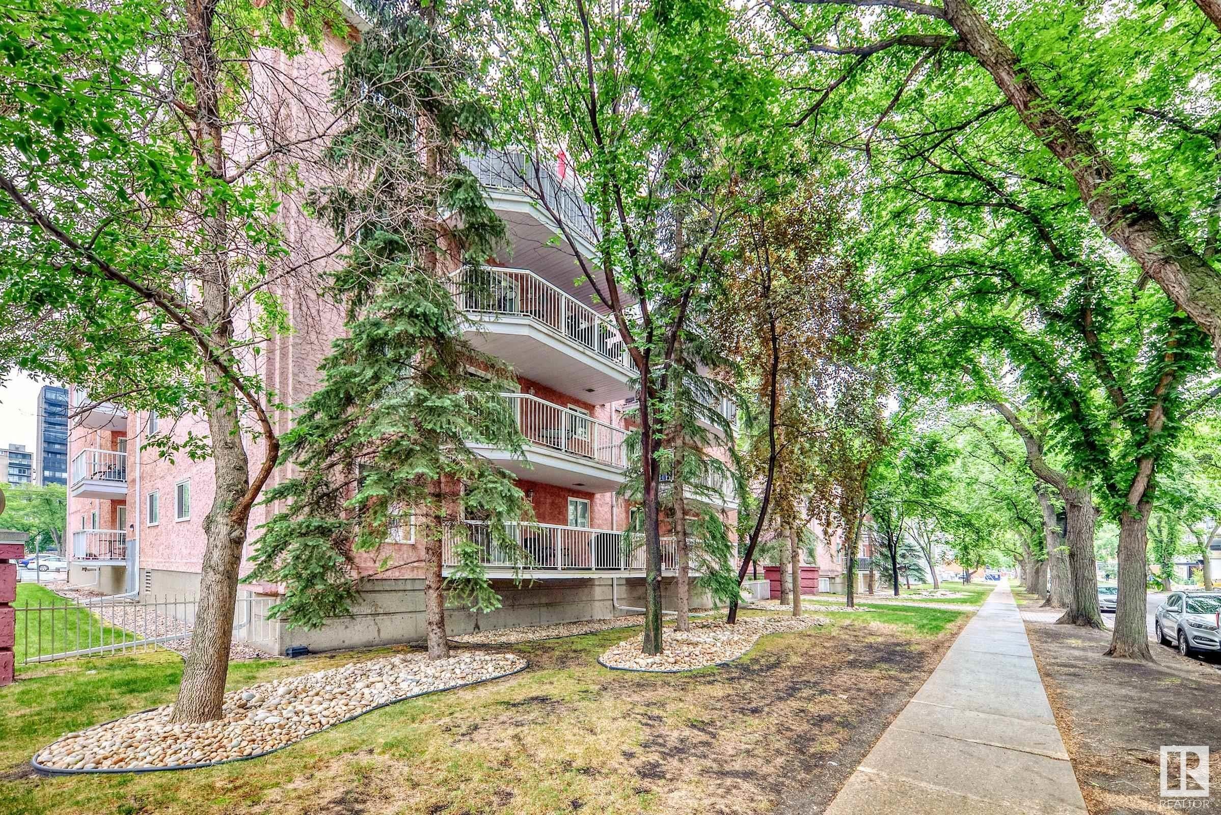 












308 10153 117 Street

,
Edmonton,




AB
T5K 1X5

