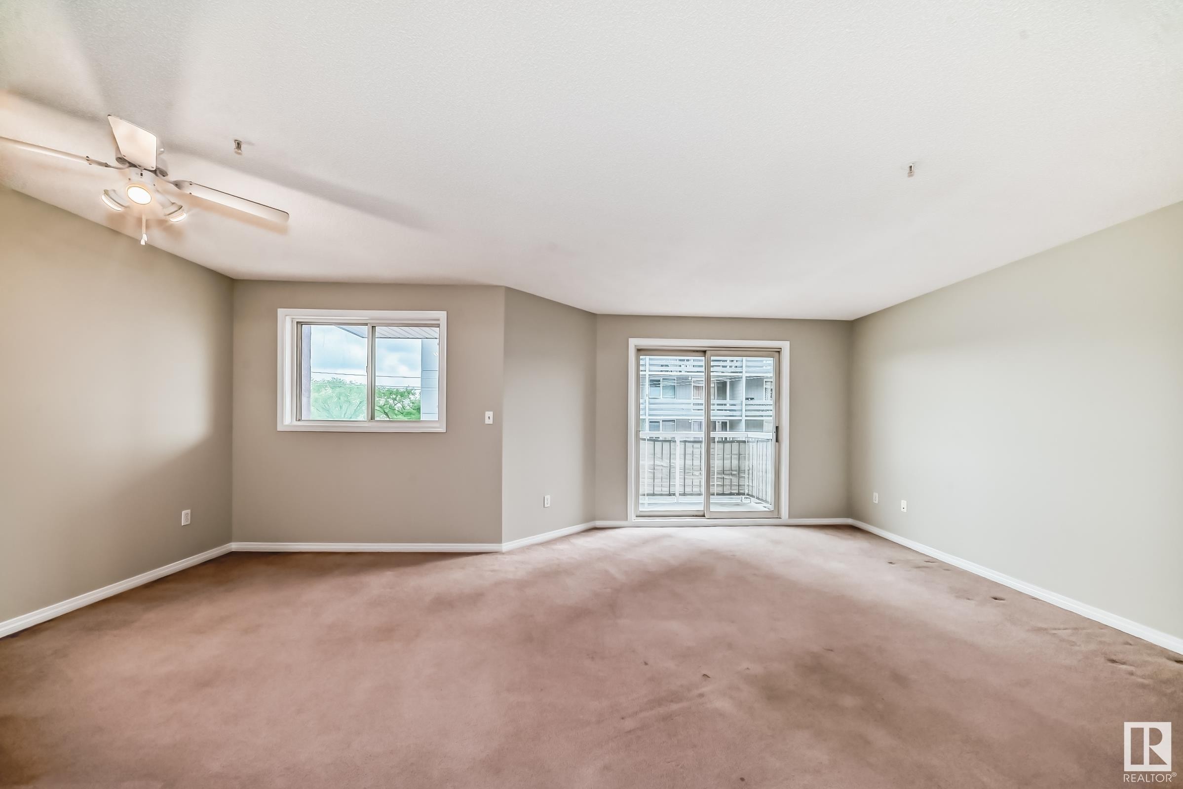 












308 10153 117 Street

,
Edmonton,




AB
T5K 1X5

