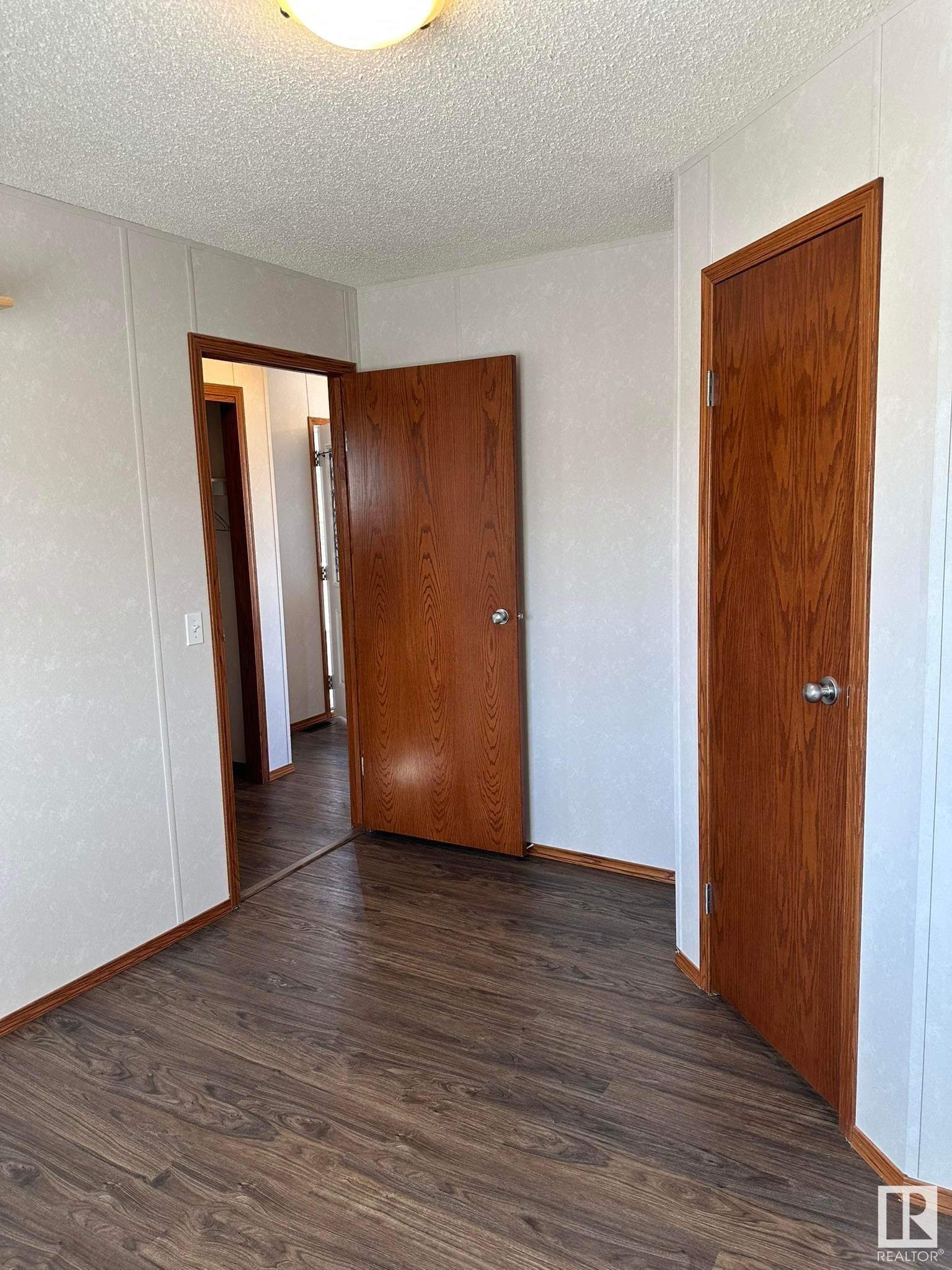 












1244 53222 Range Road 272

,
Rural Parkland County,




AB
T7X 4K4

