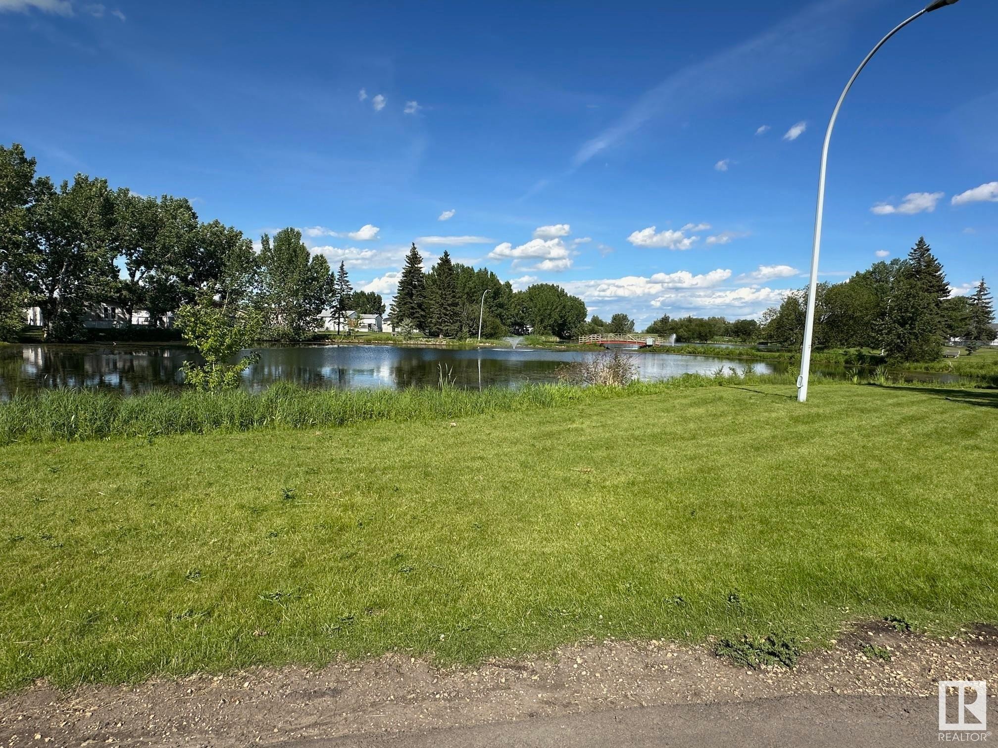 












1244 53222 Range Road 272

,
Rural Parkland County,




AB
T7X 4K4

