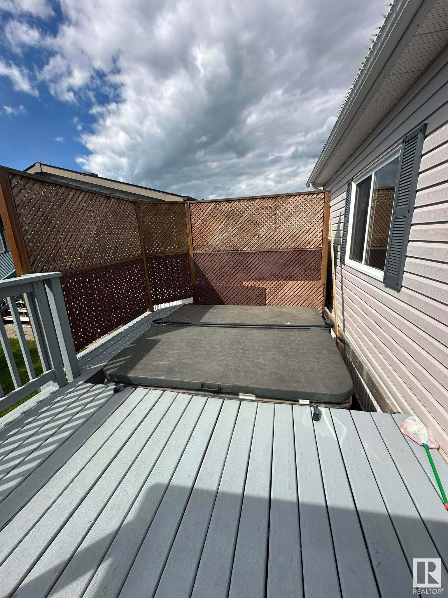 












1244 53222 Range Road 272

,
Rural Parkland County,




AB
T7X 4K4

