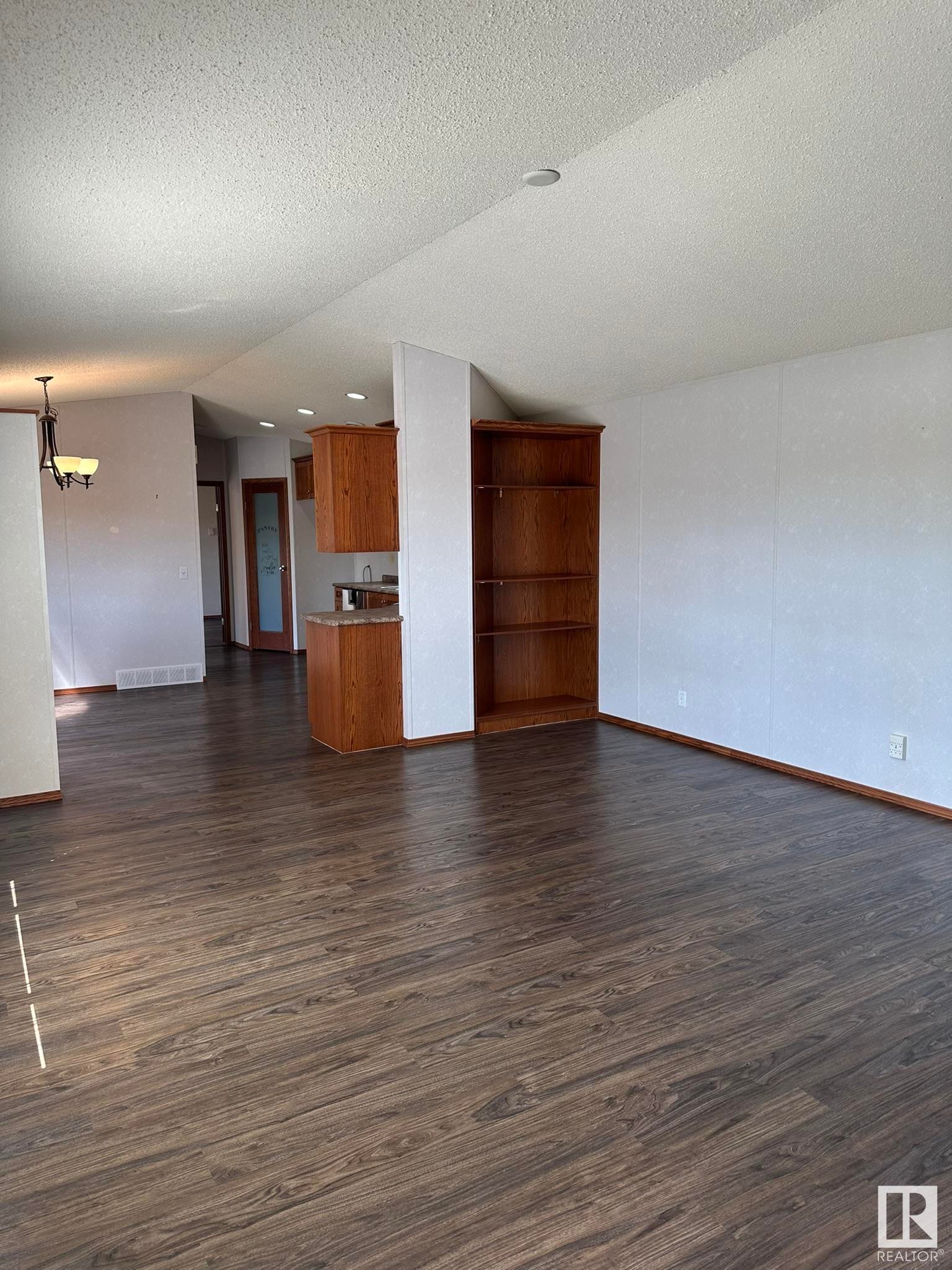 












1244 53222 Range Road 272

,
Rural Parkland County,




AB
T7X 4K4

