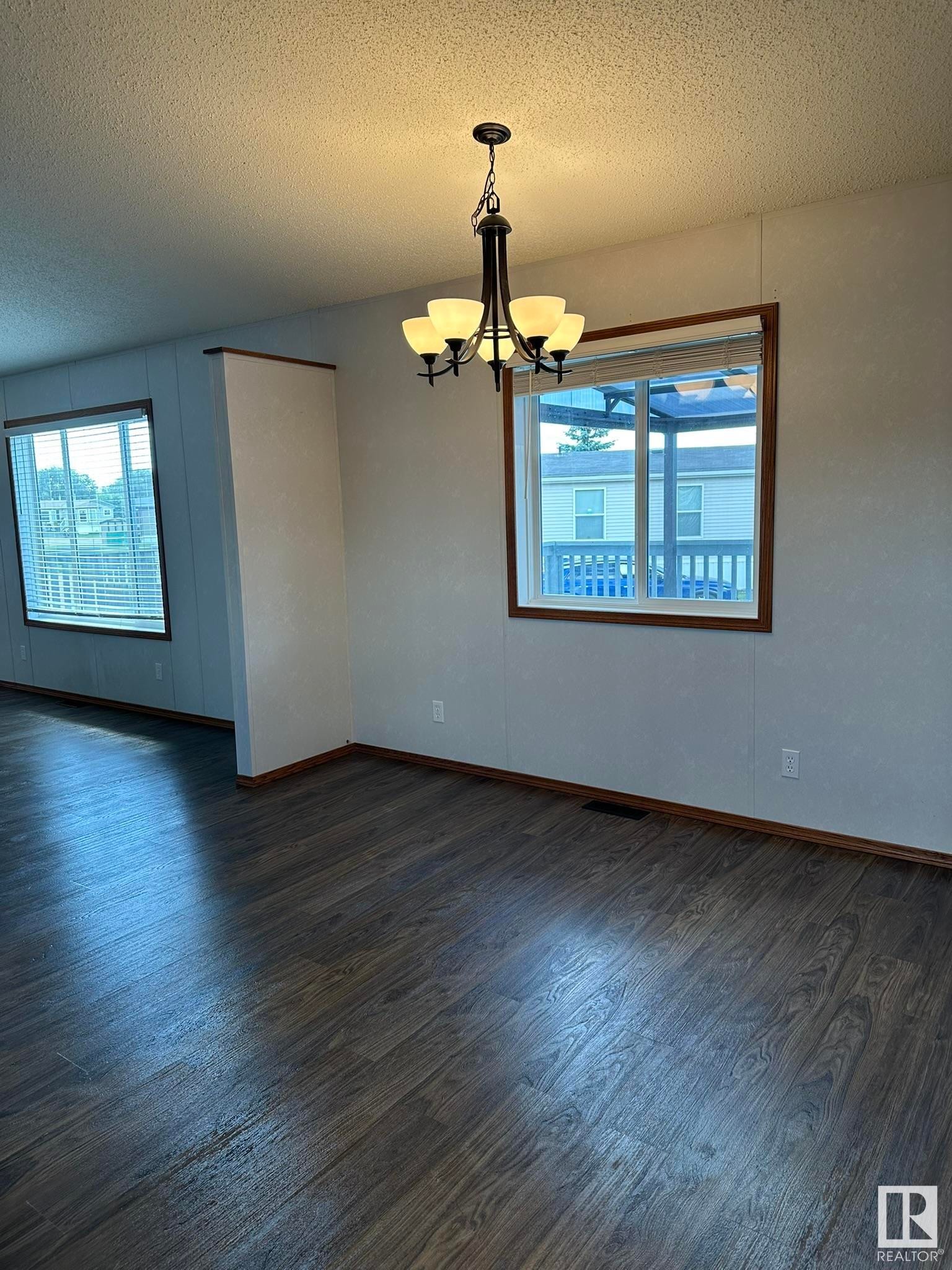 












1244 53222 Range Road 272

,
Rural Parkland County,




AB
T7X 4K4

