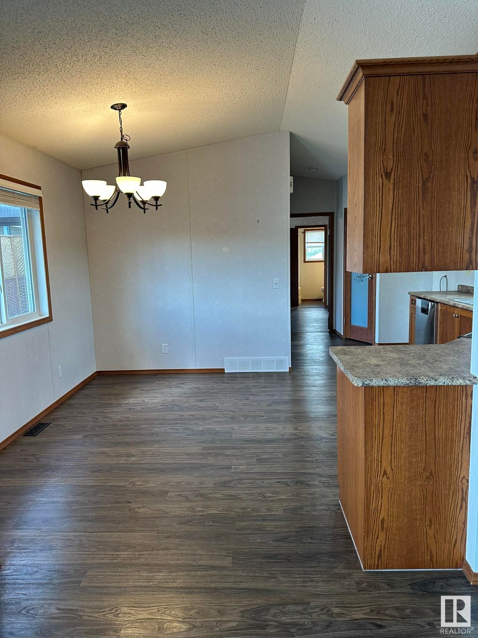 












1244 53222 Range Road 272

,
Rural Parkland County,




AB
T7X 4K4

