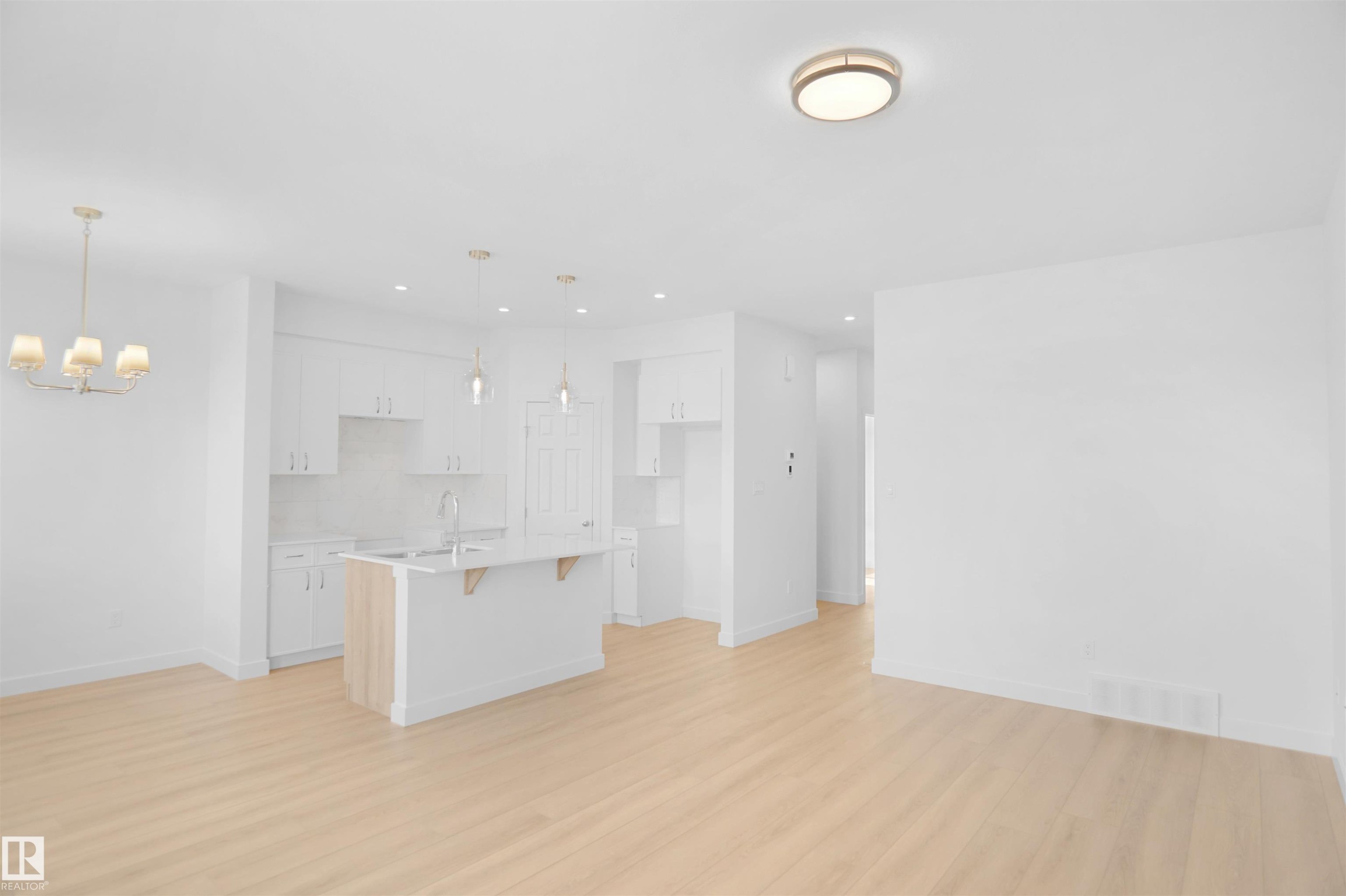 












113 Elliot Wynd

,
Fort Saskatchewan,




AB
T8L 0Z4

