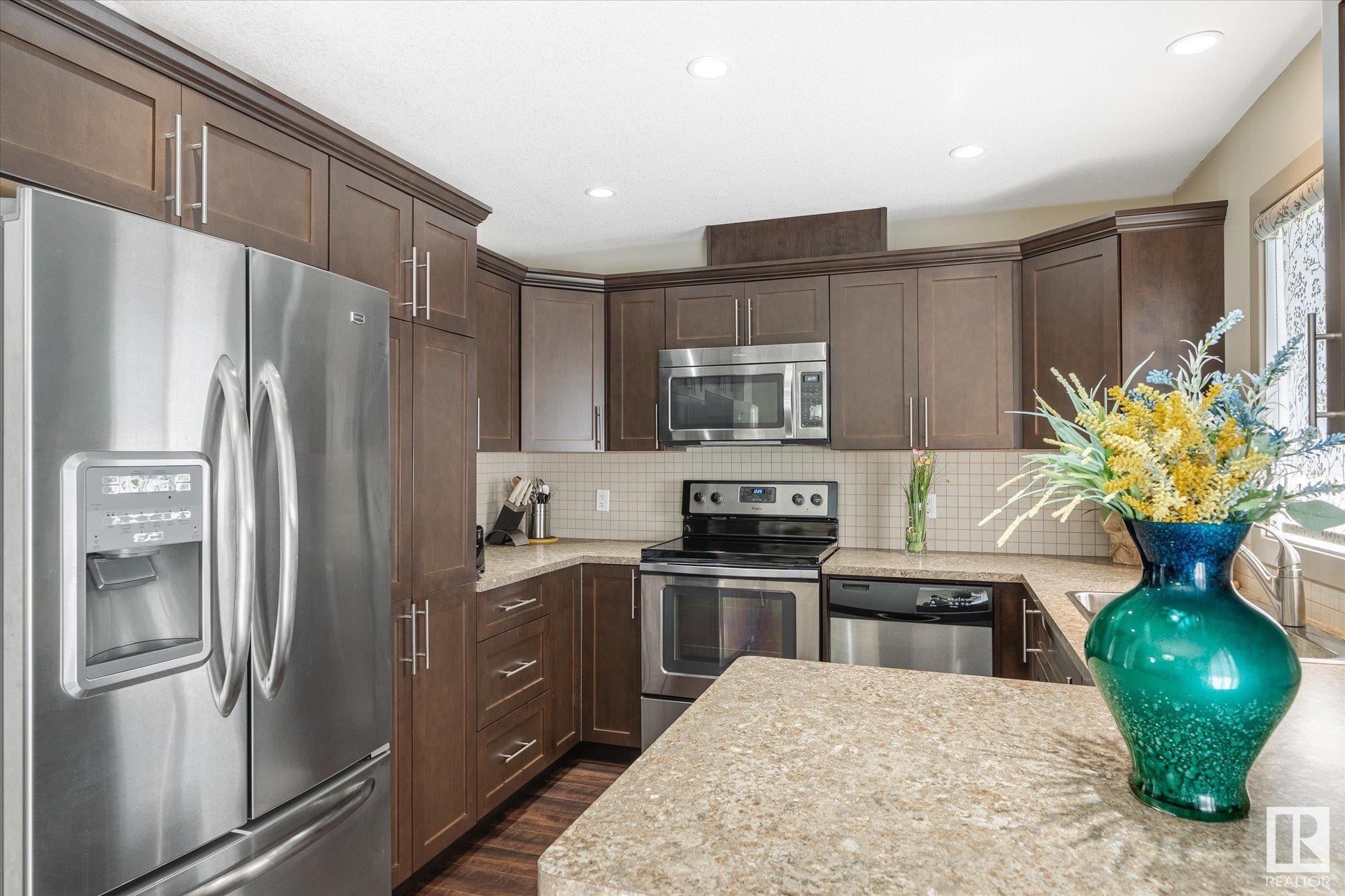 












26 1150 WINDERMERE Way

,
Edmonton,




AB
T6W 2B6

