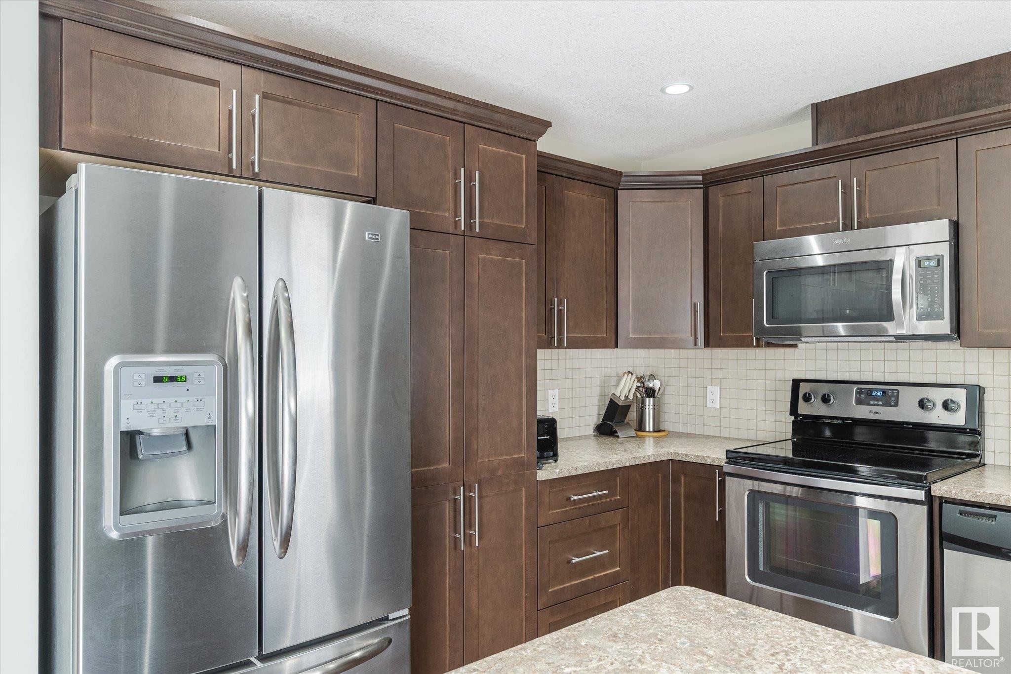 












26 1150 WINDERMERE Way

,
Edmonton,




AB
T6W 2B6

