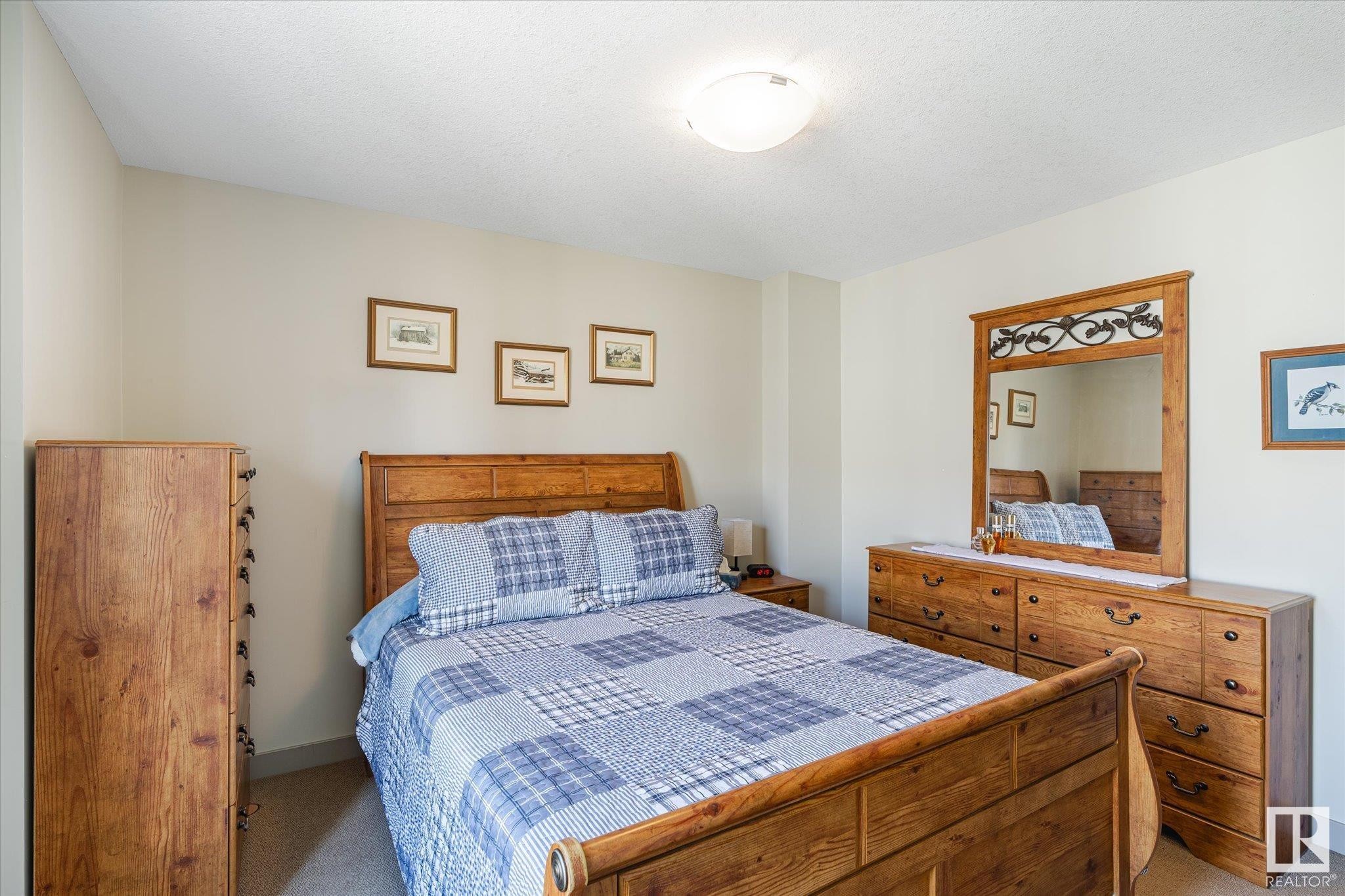 












26 1150 WINDERMERE Way

,
Edmonton,




AB
T6W 2B6

