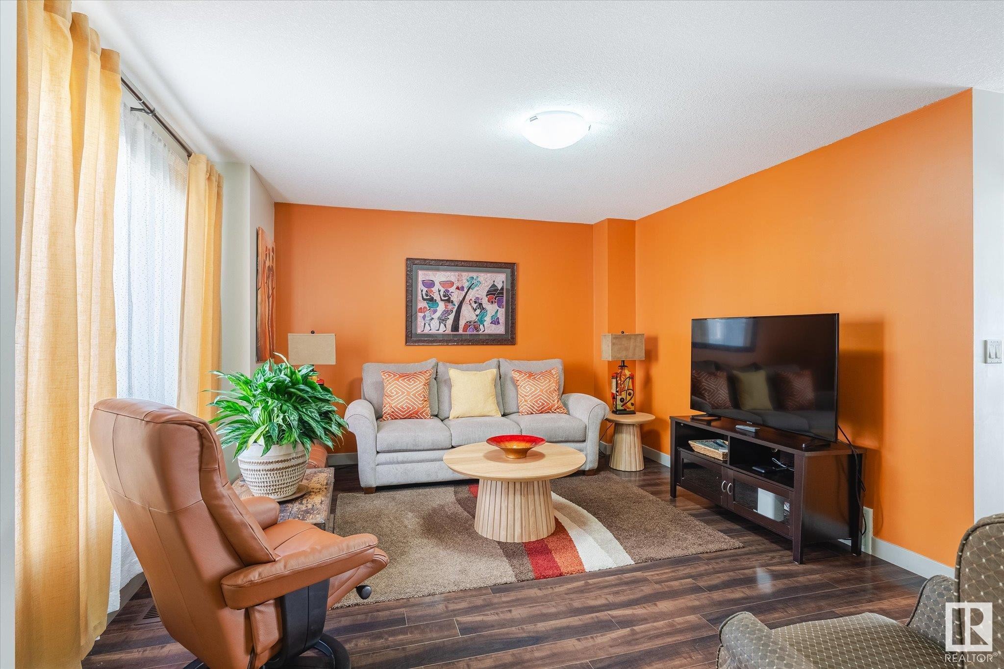 












26 1150 WINDERMERE Way

,
Edmonton,




AB
T6W 2B6

