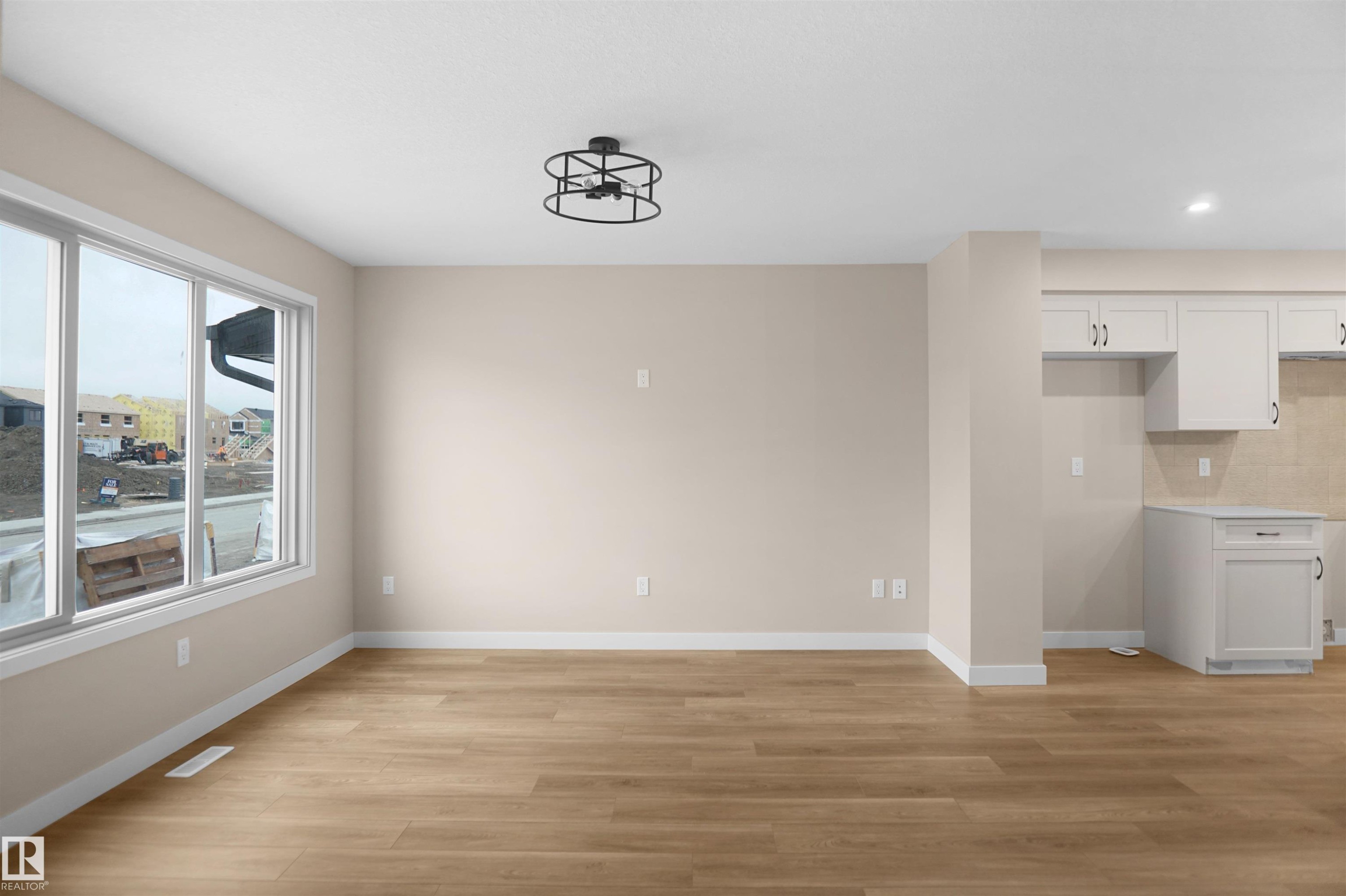 












626 176 Avenue

,
Edmonton,




AB
T5Y 4G1

