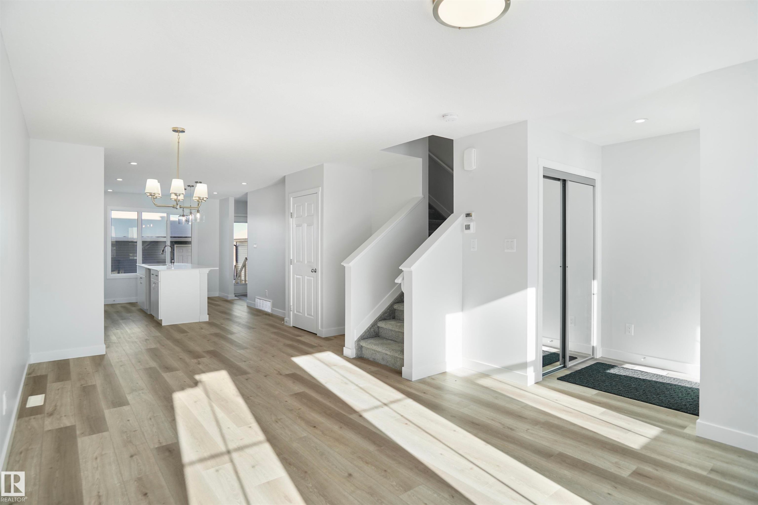 












160 Savoy Crescent

,
Sherwood Park,




AB
T8H 1Z8

