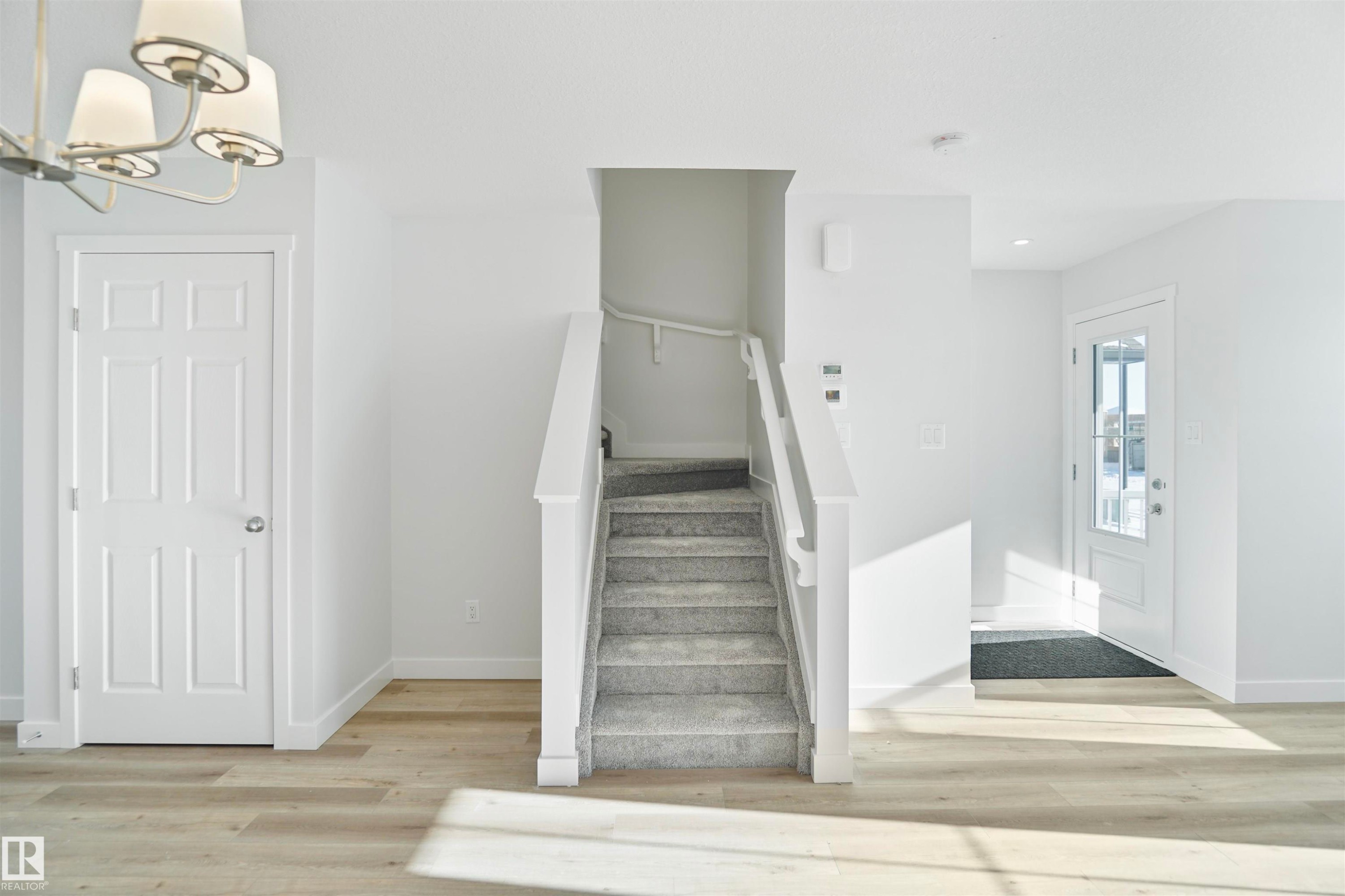 












160 Savoy Crescent

,
Sherwood Park,




AB
T8H 1Z8

