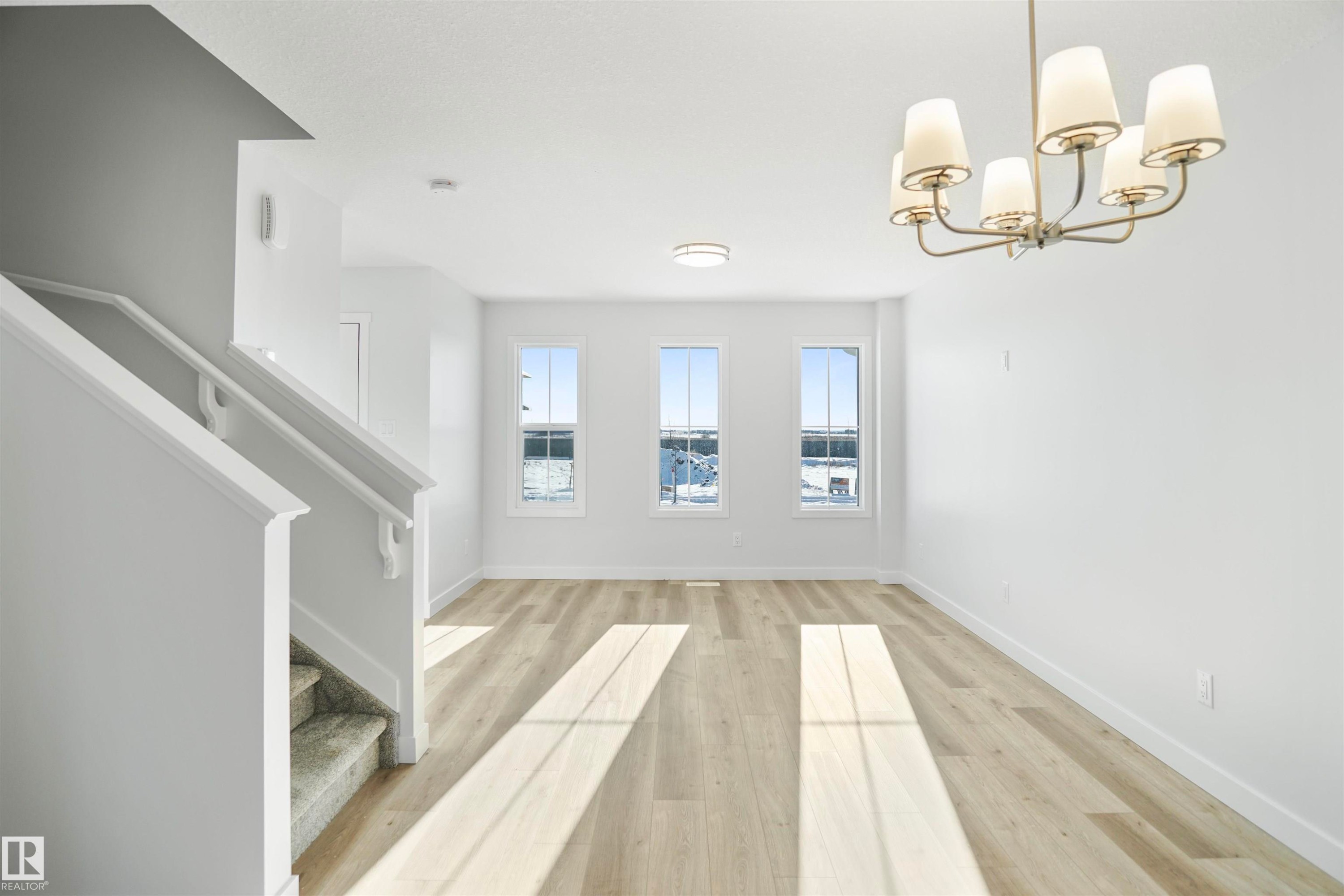 












160 Savoy Crescent

,
Sherwood Park,




AB
T8H 1Z8

