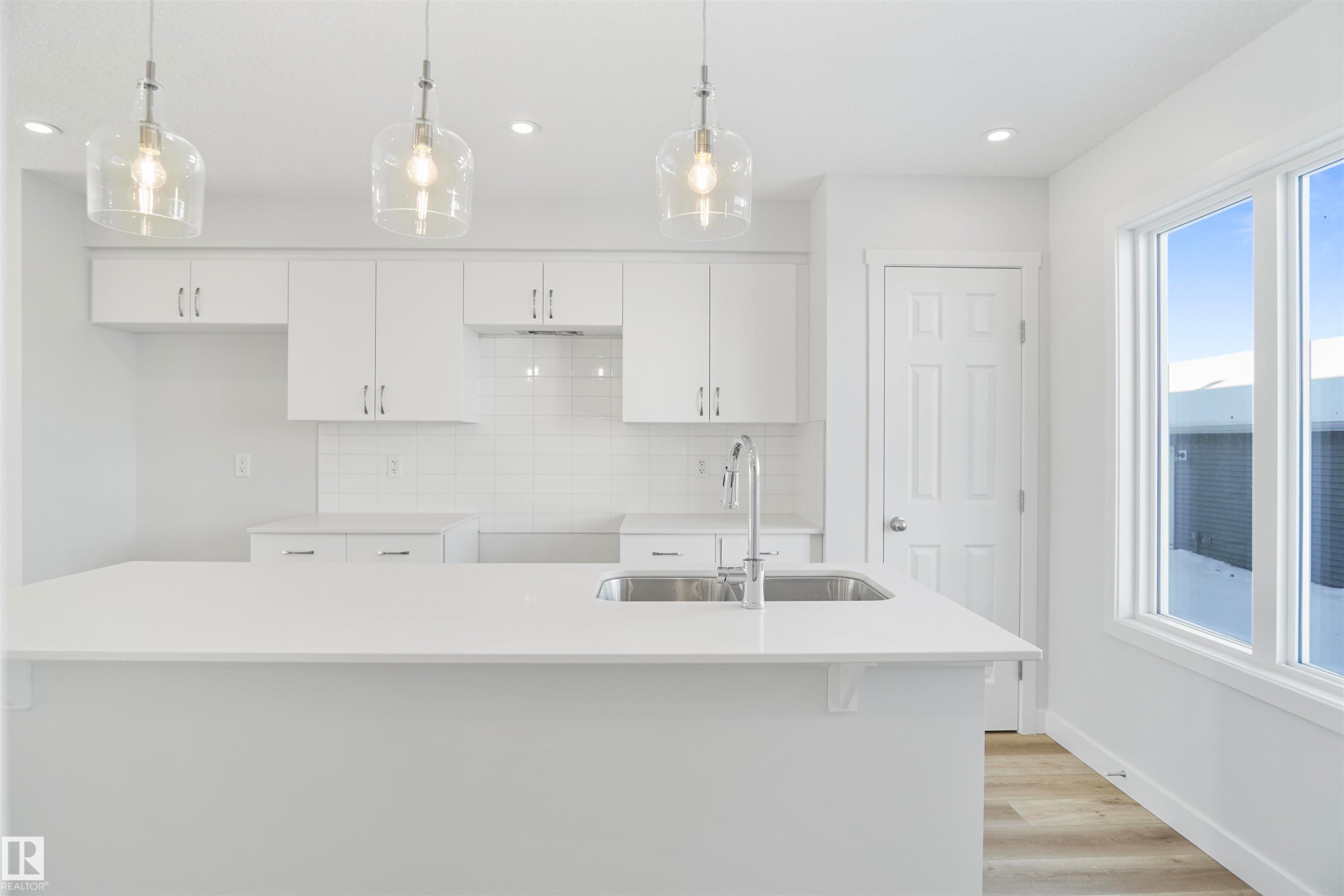 












160 Savoy Crescent

,
Sherwood Park,




AB
T8H 1Z8

