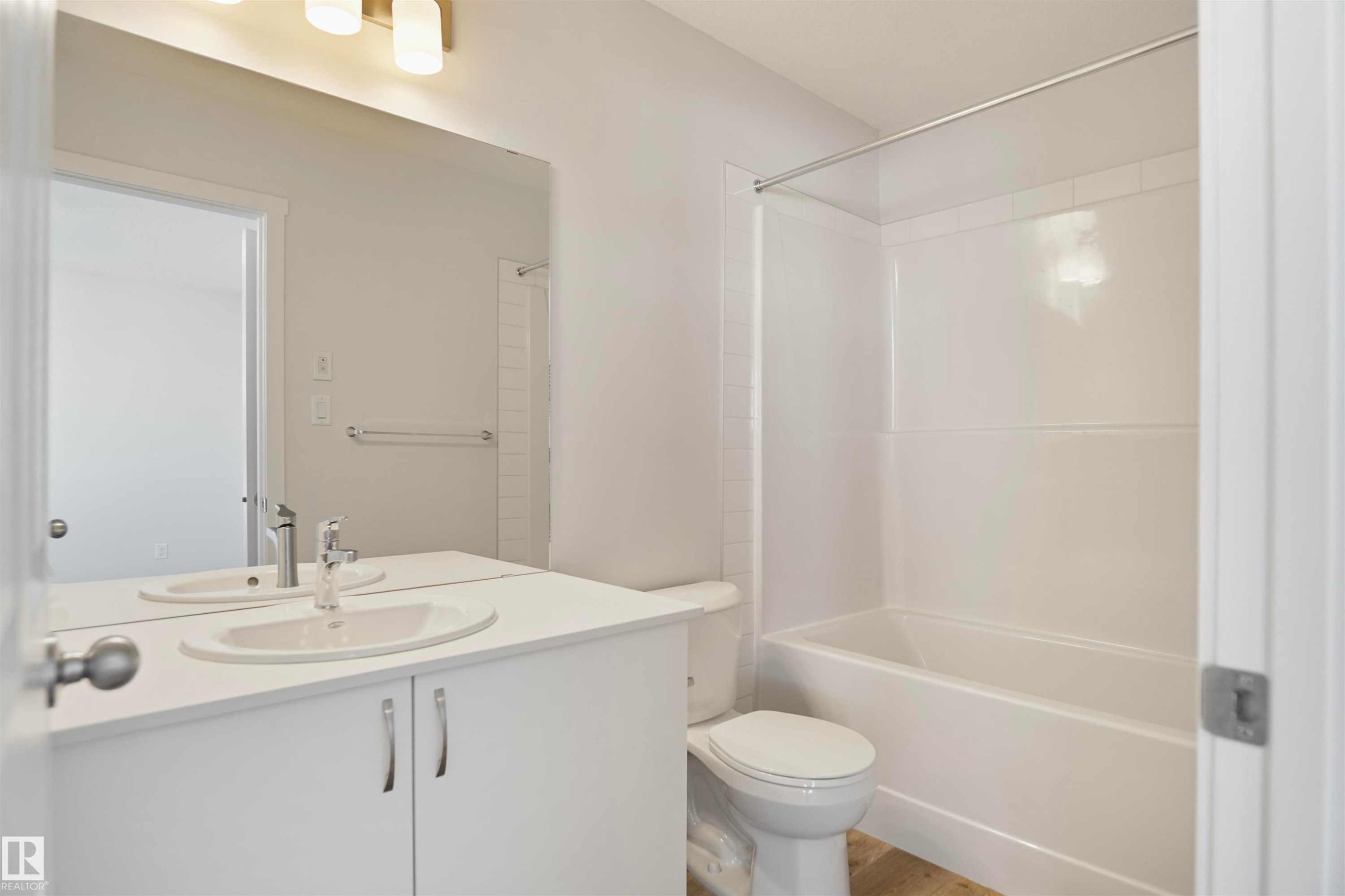 












160 Savoy Crescent

,
Sherwood Park,




AB
T8H 1Z8

