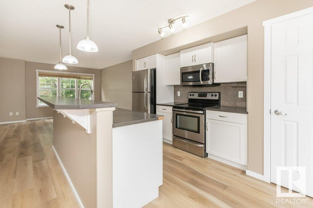 












2159 32 Street

,
Edmonton,




AB
T6T 0J9

