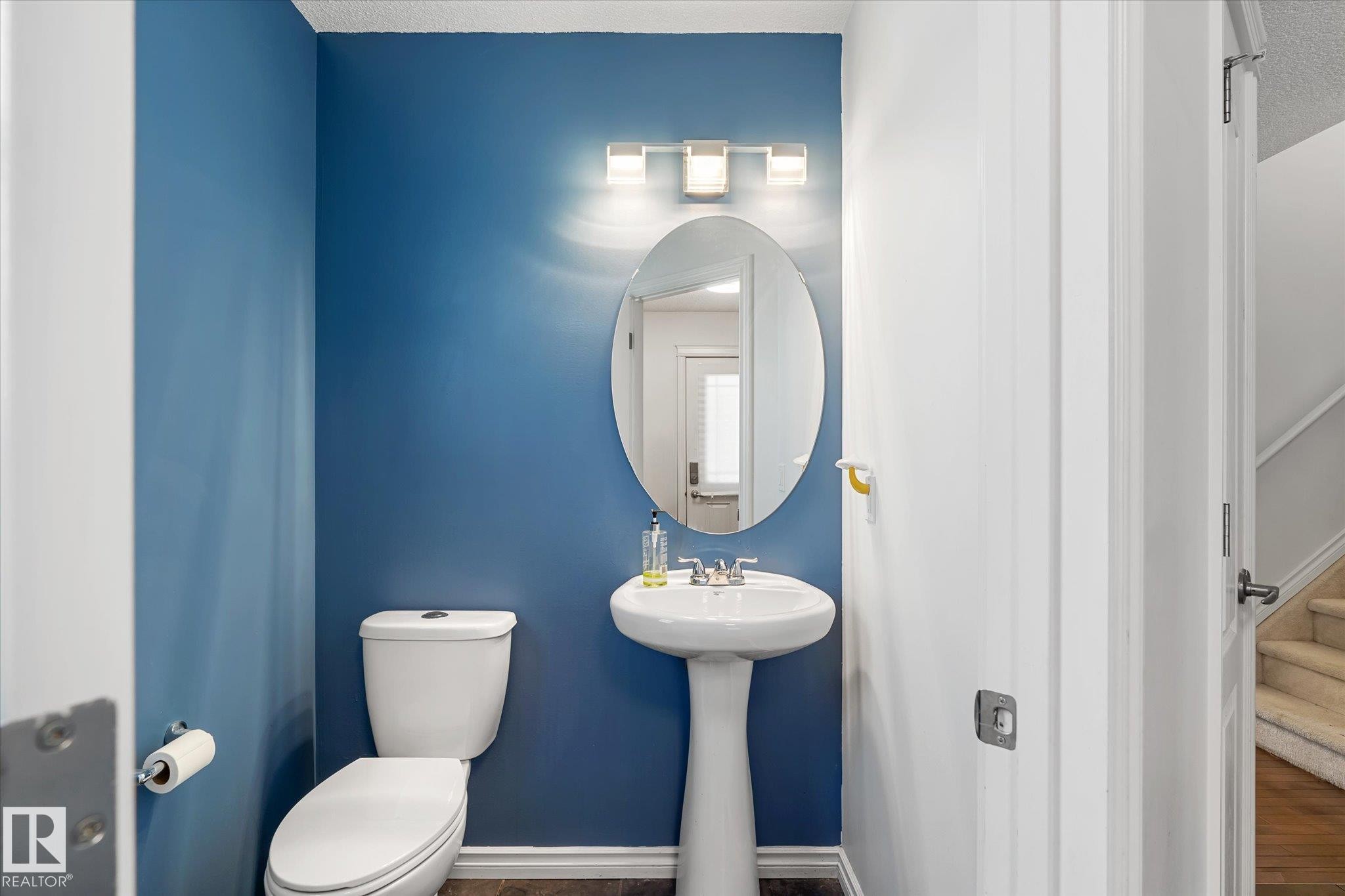 












17130 7A Avenue

,
Edmonton,




AB
T6W 0M5

