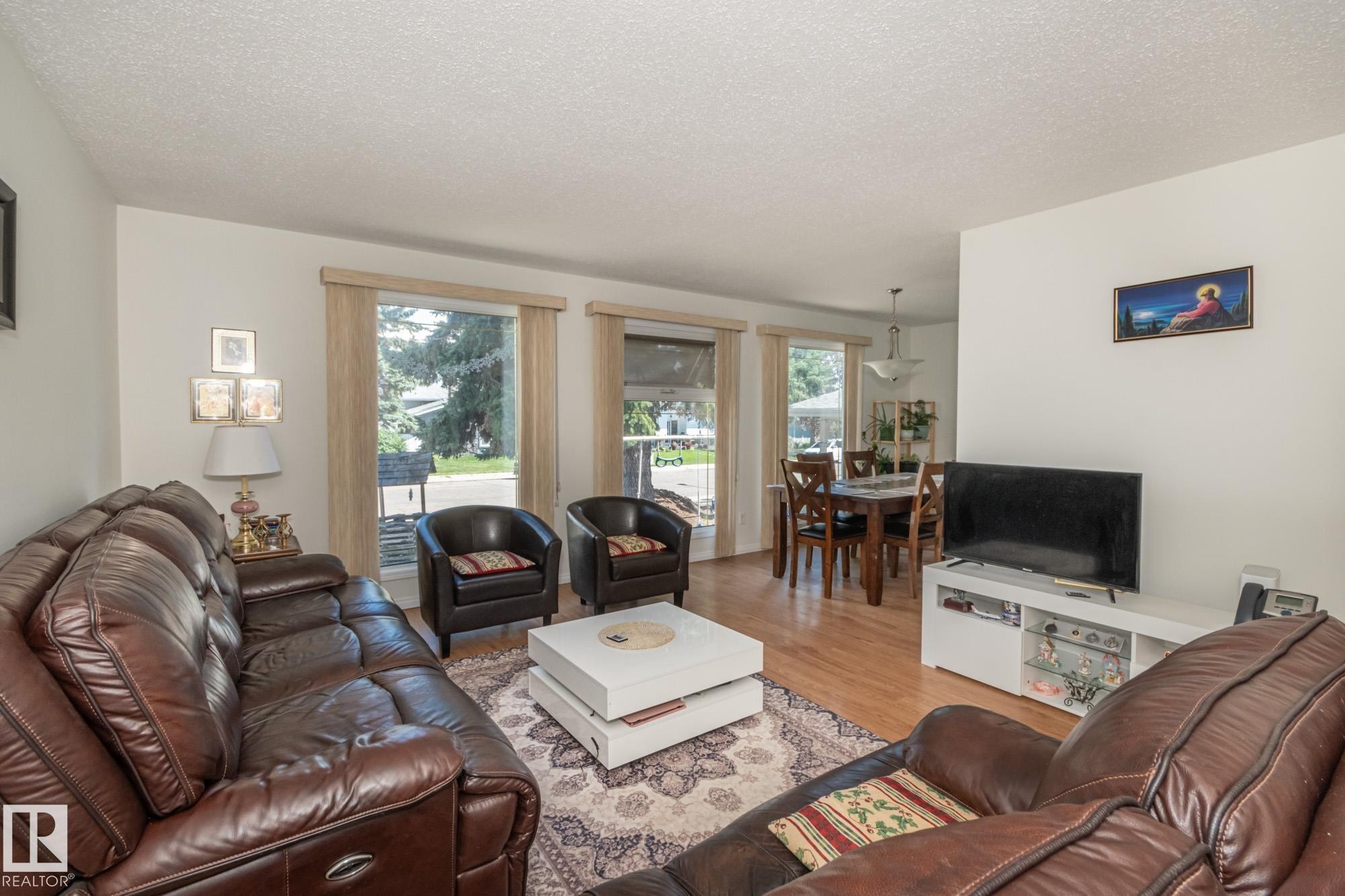 












14316 116 Street

,
Edmonton,




AB
T5X 1N4

