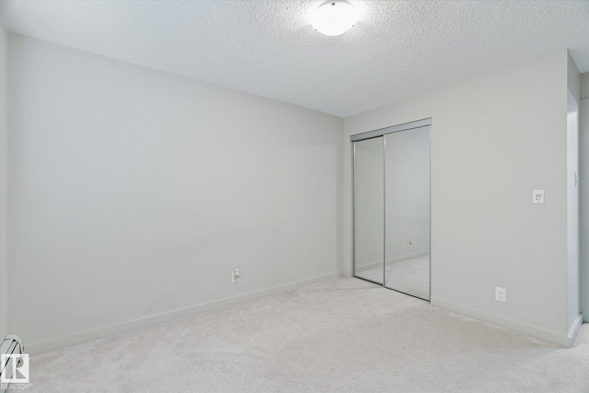 












316 4008 SAVARYN Drive

,
Edmonton,




AB
T6X 2E5

