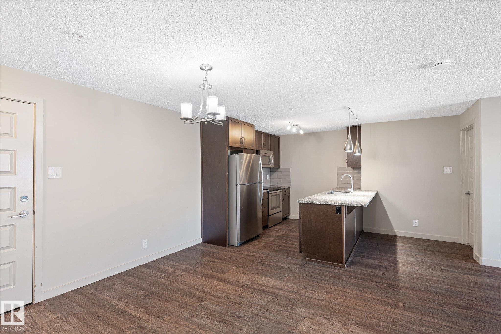 












316 4008 SAVARYN Drive

,
Edmonton,




AB
T6X 2E5

